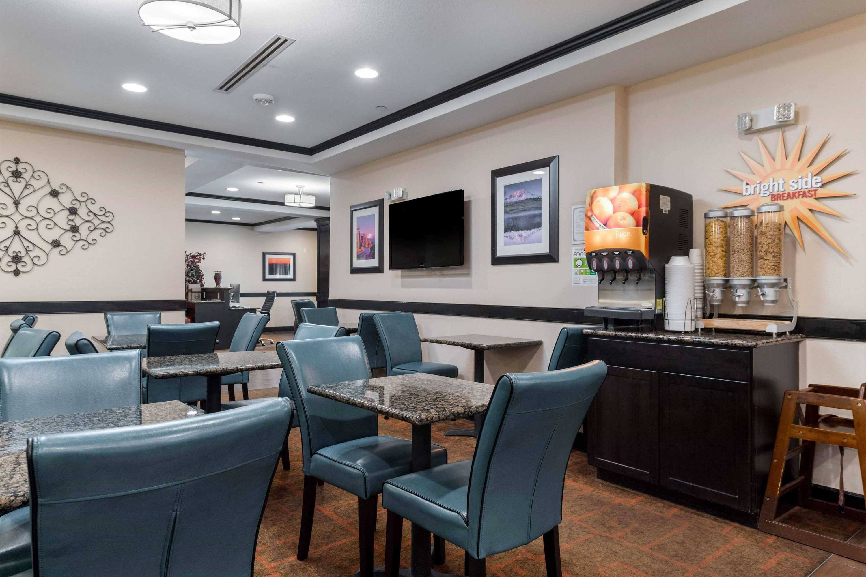 Gift card for La Quinta Inn & Suites by Wyndham Auburn Gift card for La Quinta Inn & Suites by Wyndham Auburn