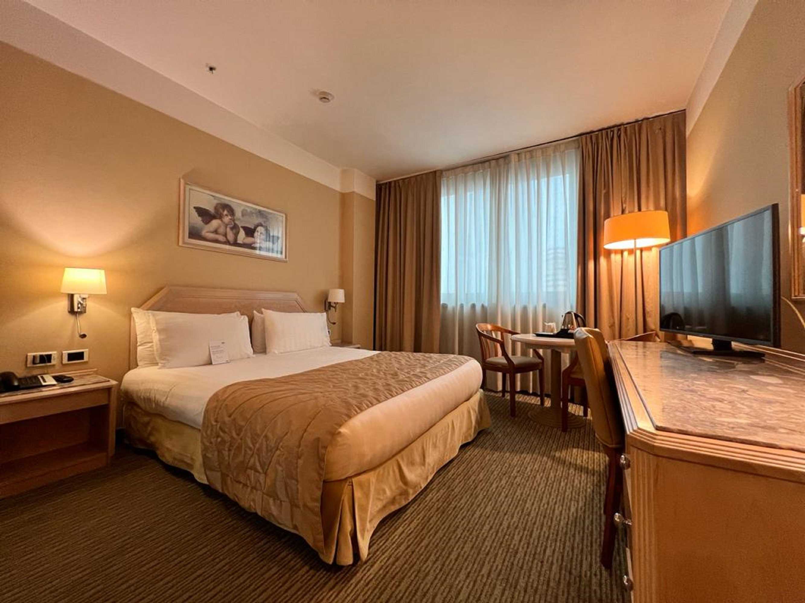 Gift card for Holiday Inn Naples by Ihg Gift card for Holiday Inn Naples by Ihg