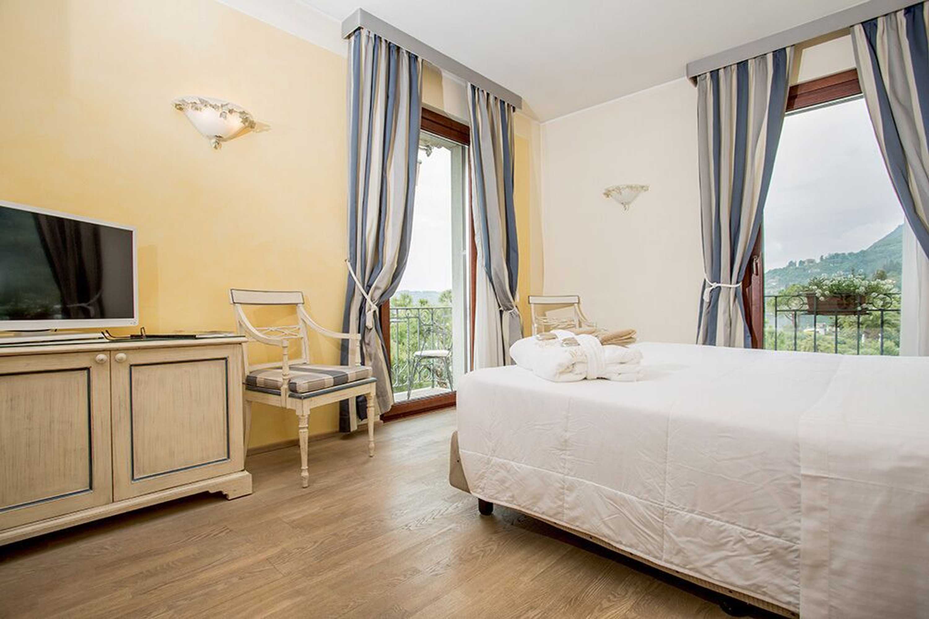 Gift card for Hotel Spiaggia D'oro - Charme & Boutique - Garda Lake Collection Gift card for Hotel Spiaggia D'oro - Charme & Boutique - Garda Lake Collection