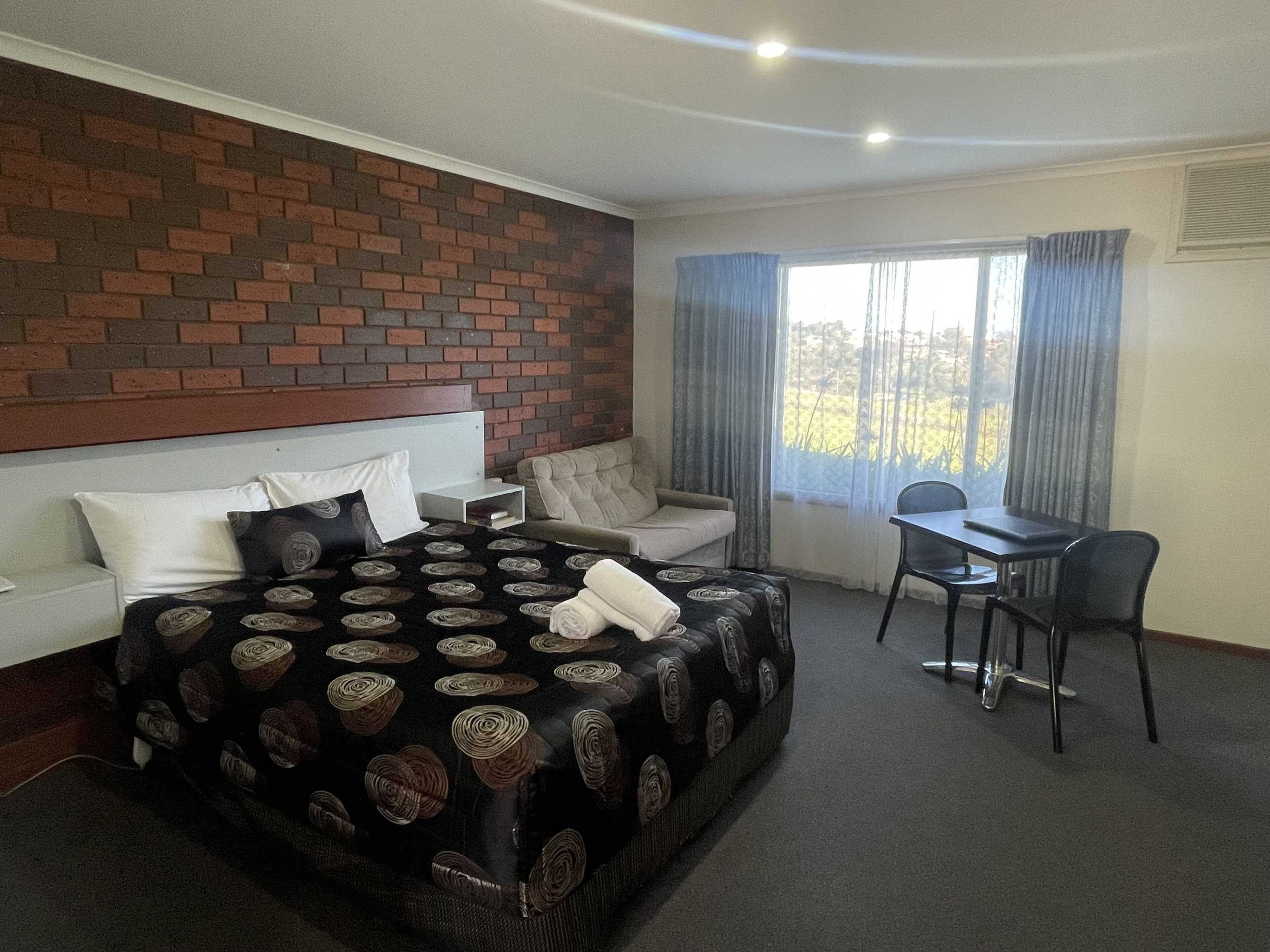 Gift card for Warragul Views Motor Inn Gift card for Warragul Views Motor Inn