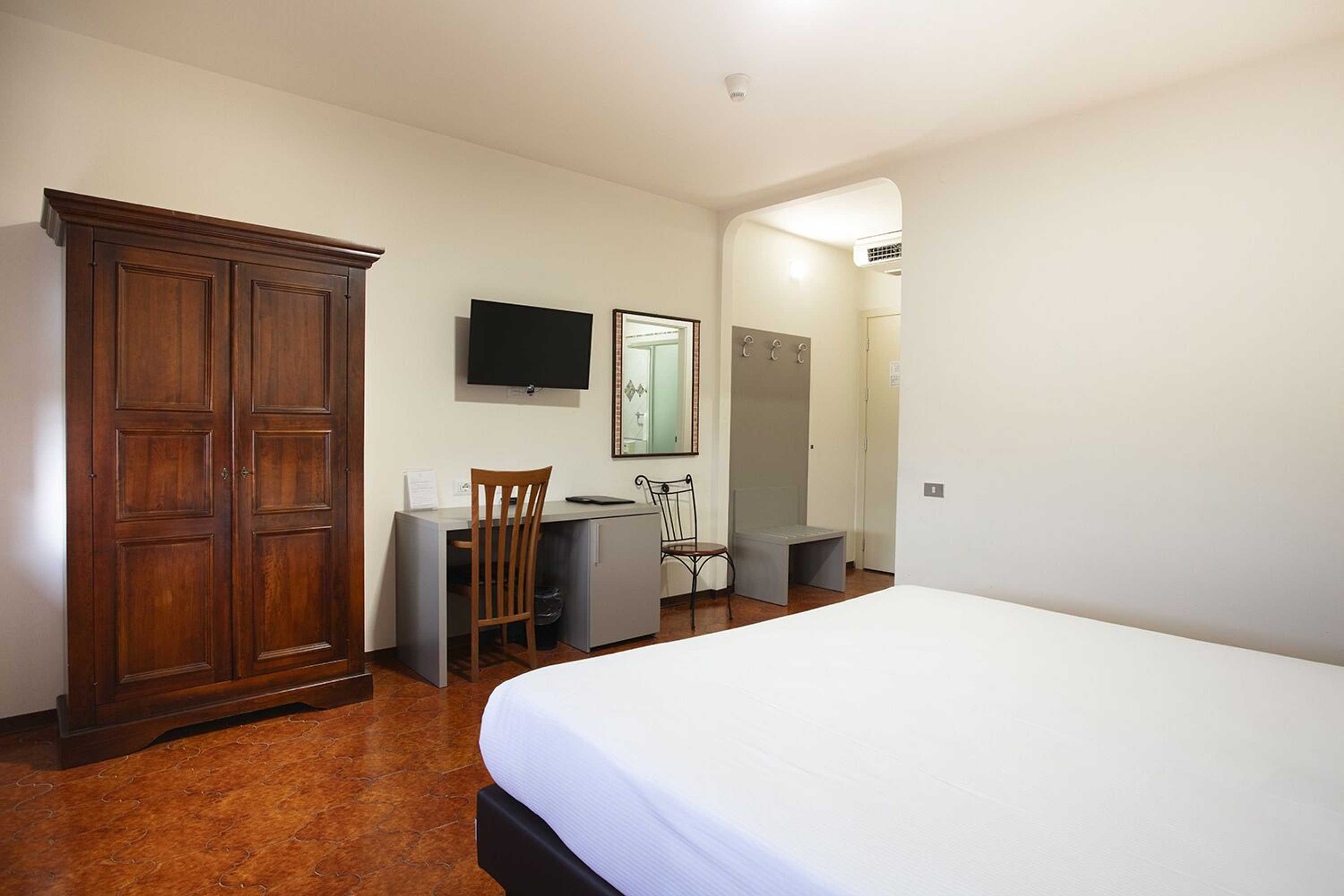 Gift card for Cdh Hotel Modena Gift card for Cdh Hotel Modena