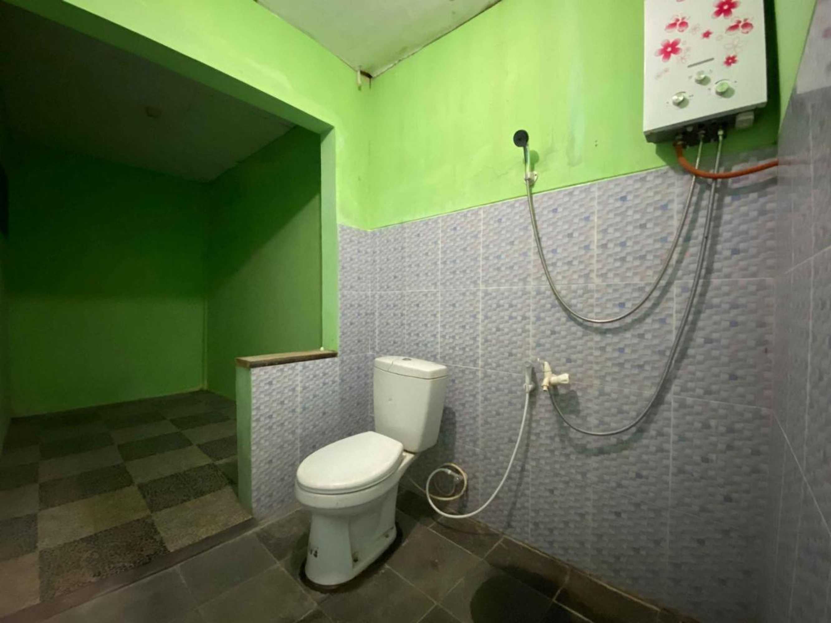 Gift card for Guest House Hj Muriyah Syariah Slawi Mitra Reddoorz