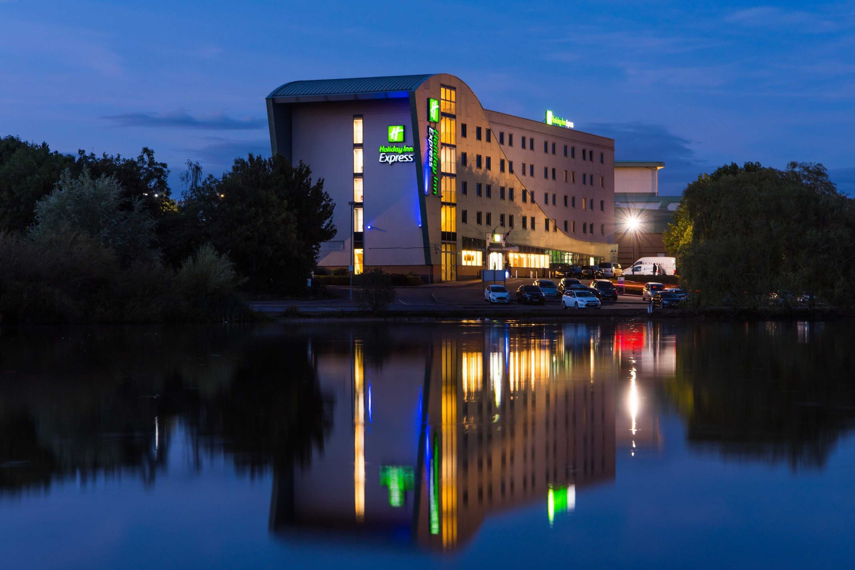 Gift card for Holiday Inn Express Tamworth by Ihg Gift card for Holiday Inn Express Tamworth by Ihg