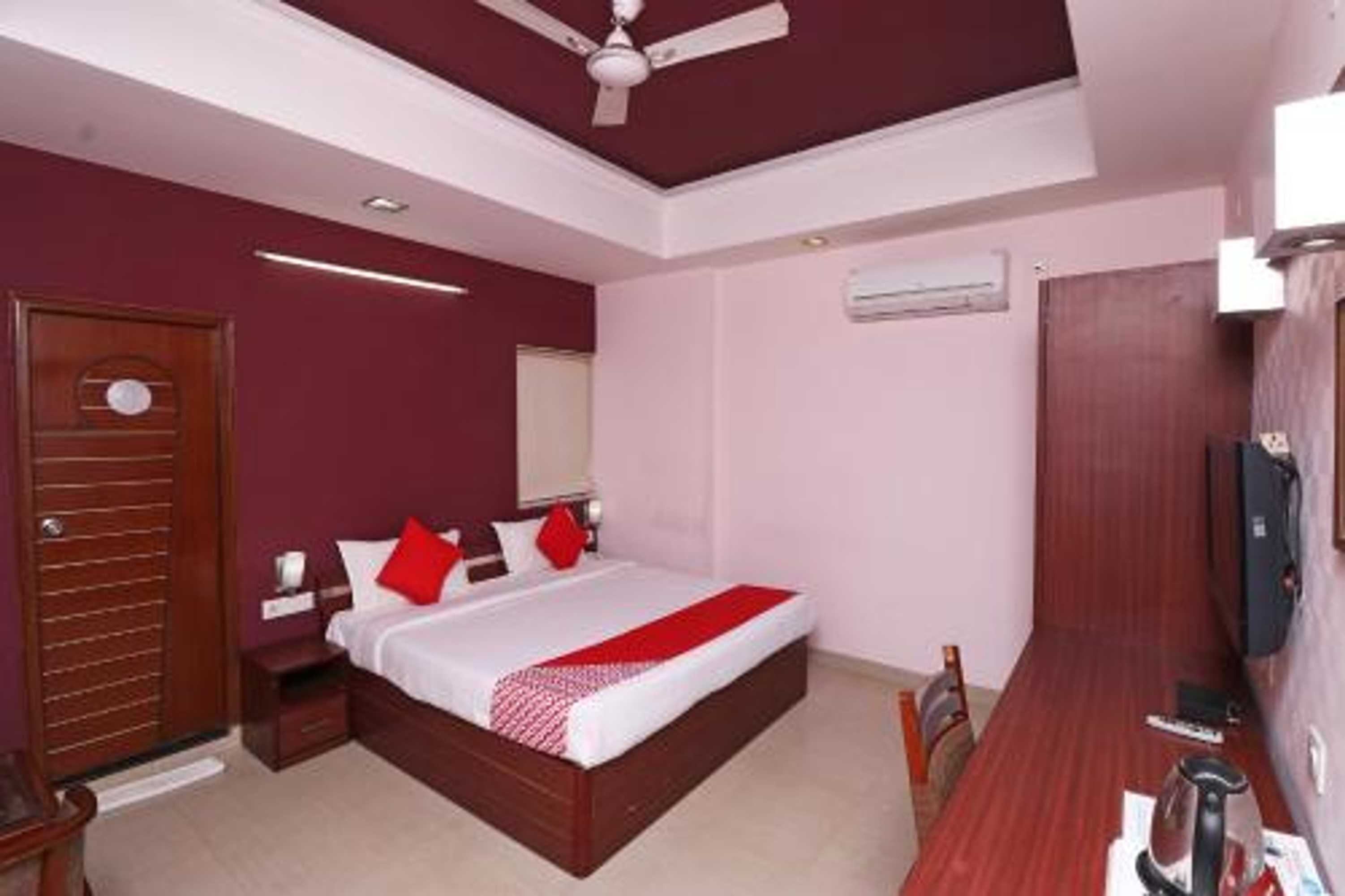 Gift card for Oyo Hotel Kristal Gift card for Oyo Hotel Kristal