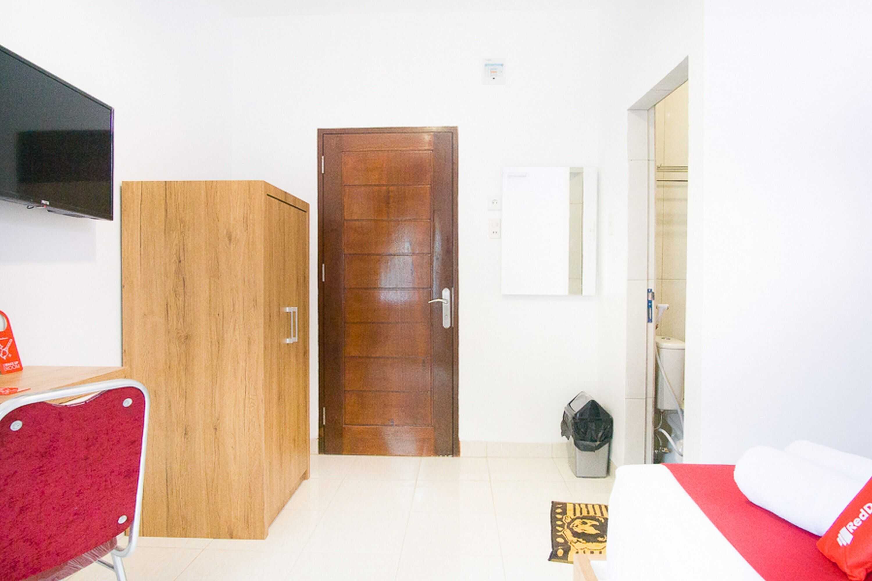 Gift card for Reddoorz @ RS Adam Malik Medan Gift card for Reddoorz @ RS Adam Malik Medan