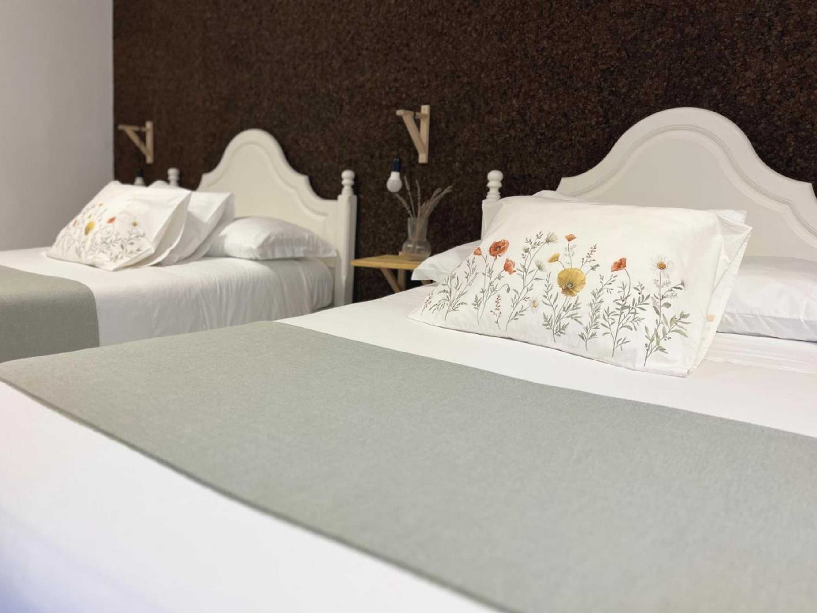 Gift card for O Violas - Art Coffee & Guesthouse