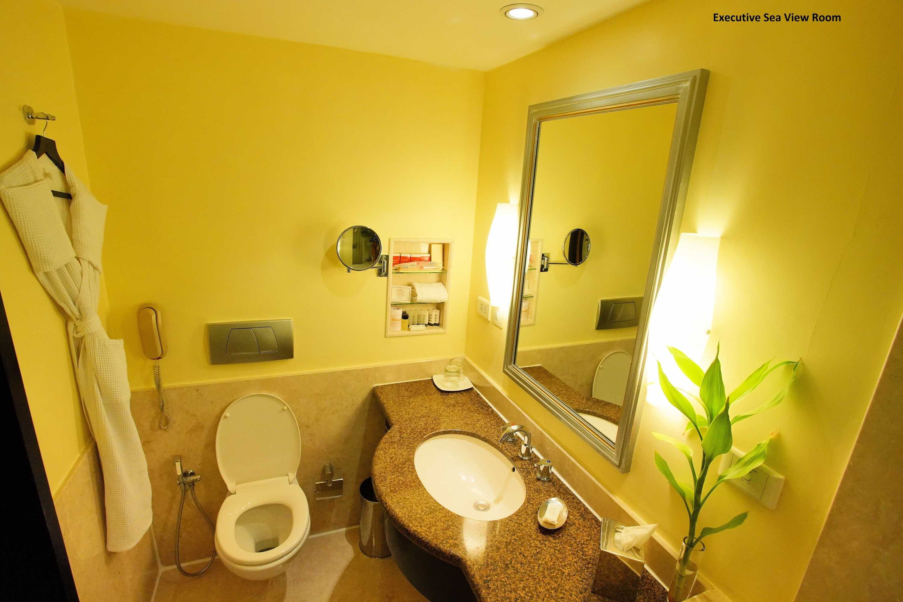 Gift card for Vivanta Ernakulam, Marine Drive Gift card for Vivanta Ernakulam, Marine Drive