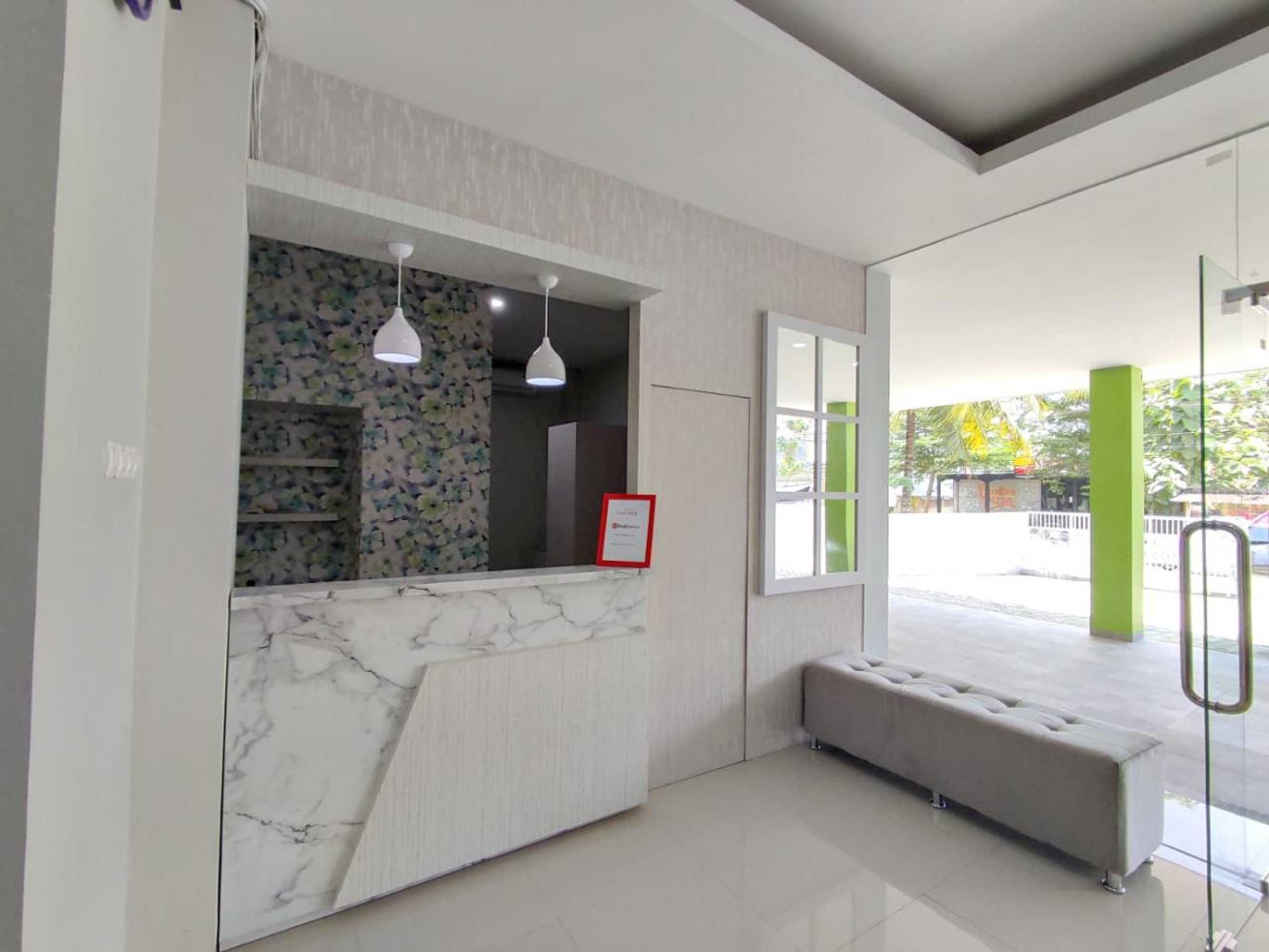 Gift card for Reddoorz Syariah Near Gor Satria Area Gift card for Reddoorz Syariah Near Gor Satria Area