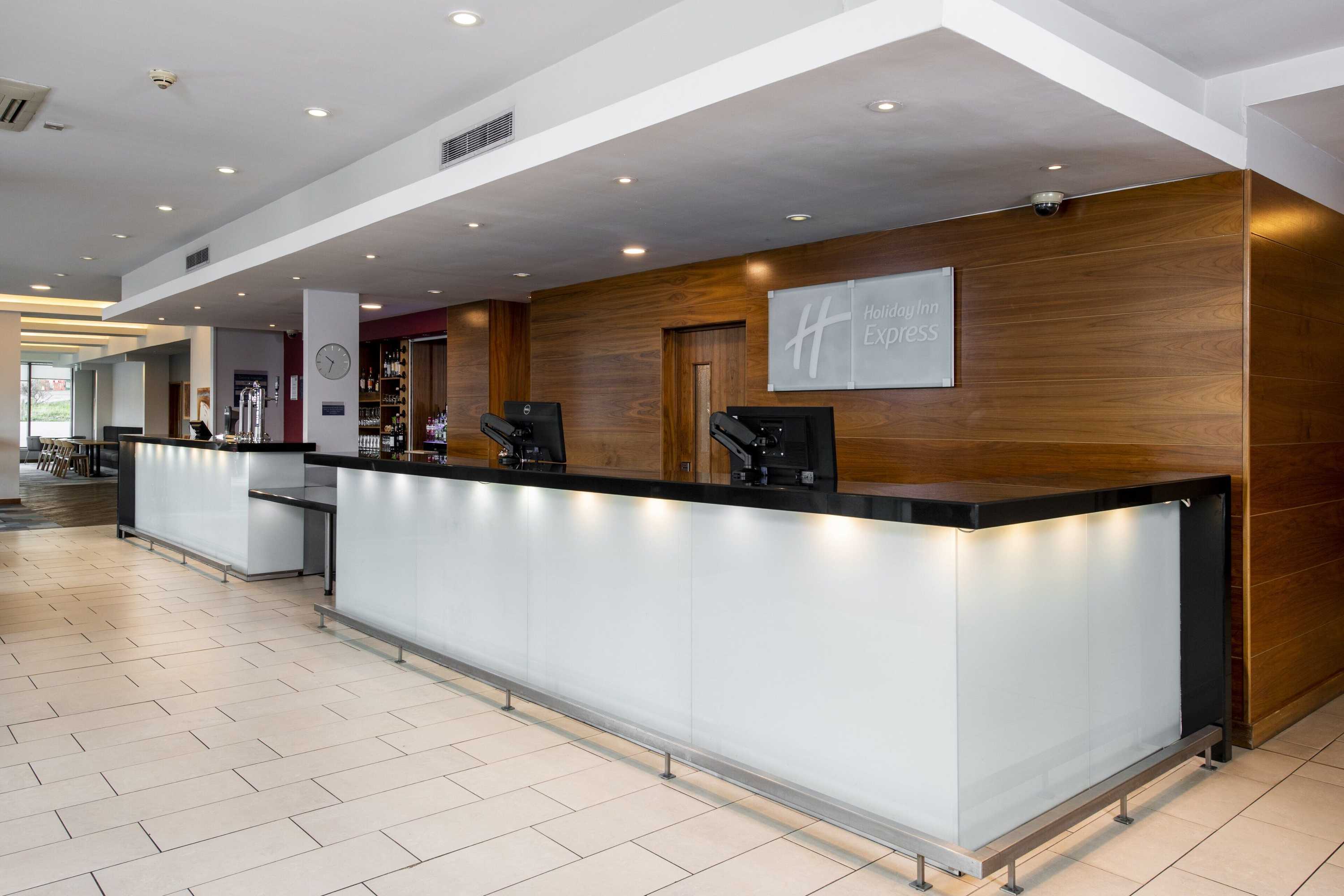 Gift card for Holiday Inn Express Hamilton by Ihg Gift card for Holiday Inn Express Hamilton by Ihg