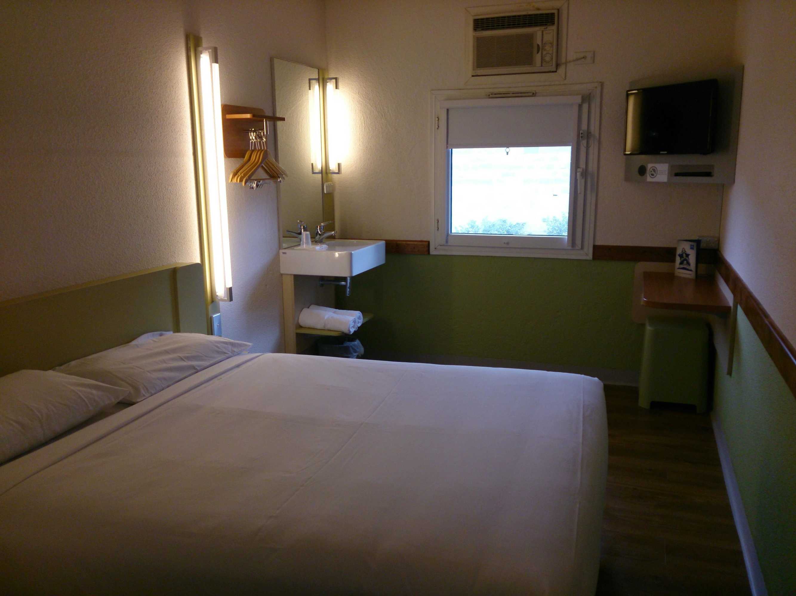 Gift card for Ibis Budget Dandenong Gift card for Ibis Budget Dandenong