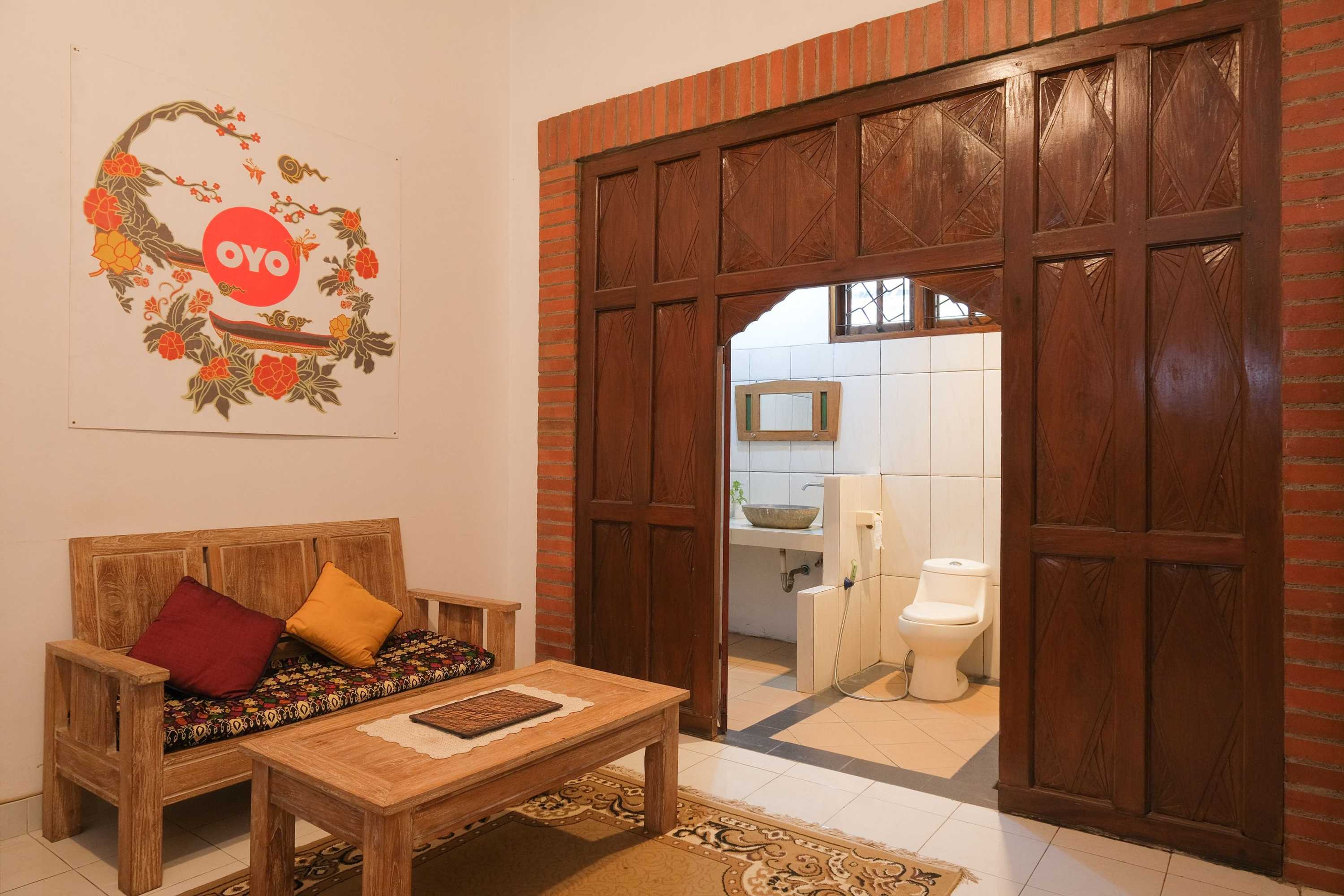 Gift card for Reddoorz at Griya Cemara Homestay Yogyakarta Gift card for Reddoorz at Griya Cemara Homestay Yogyakarta