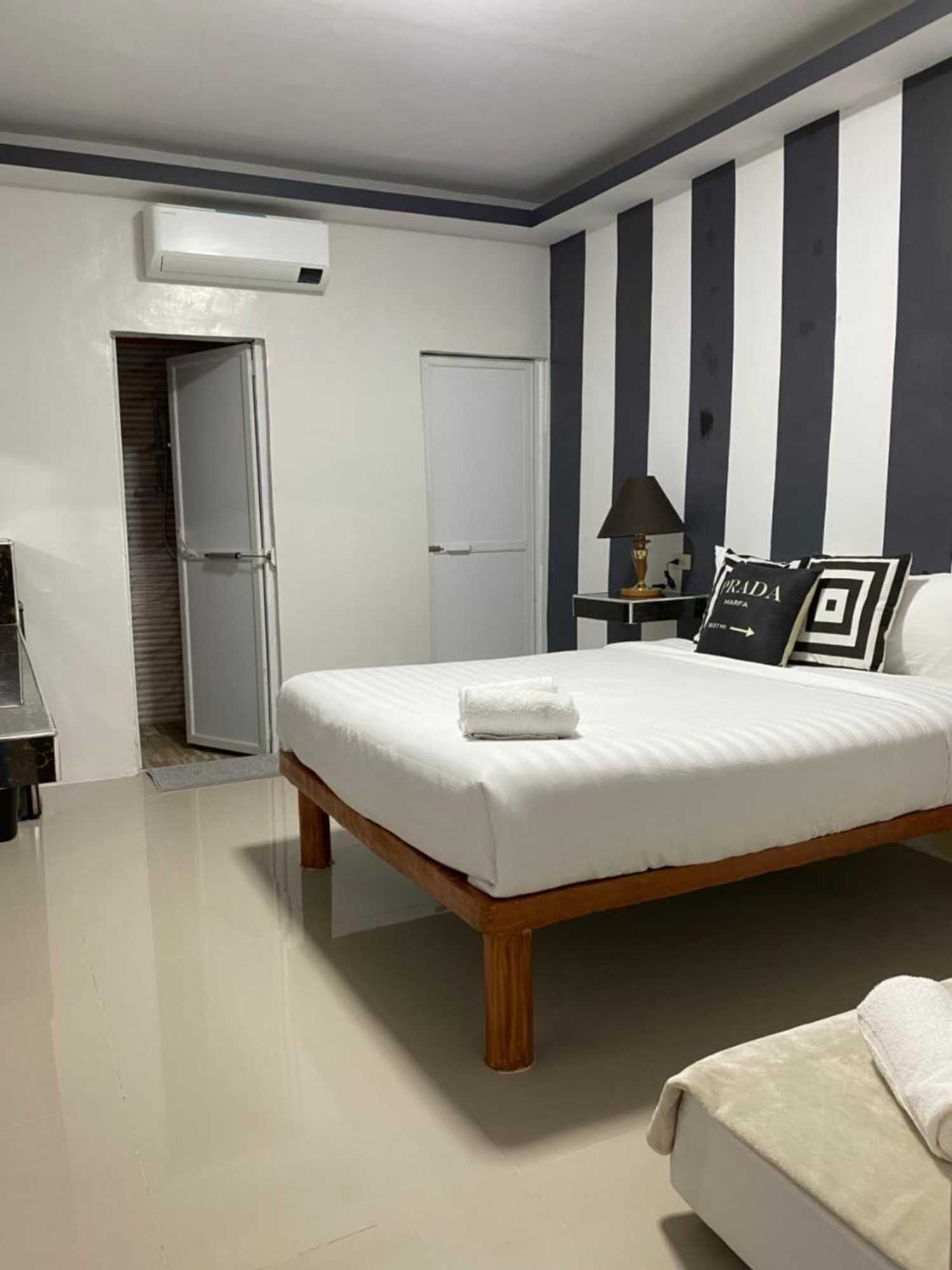Gift card for Reddoorz @ Piamonte Apartelle Santo Tomas Batangas