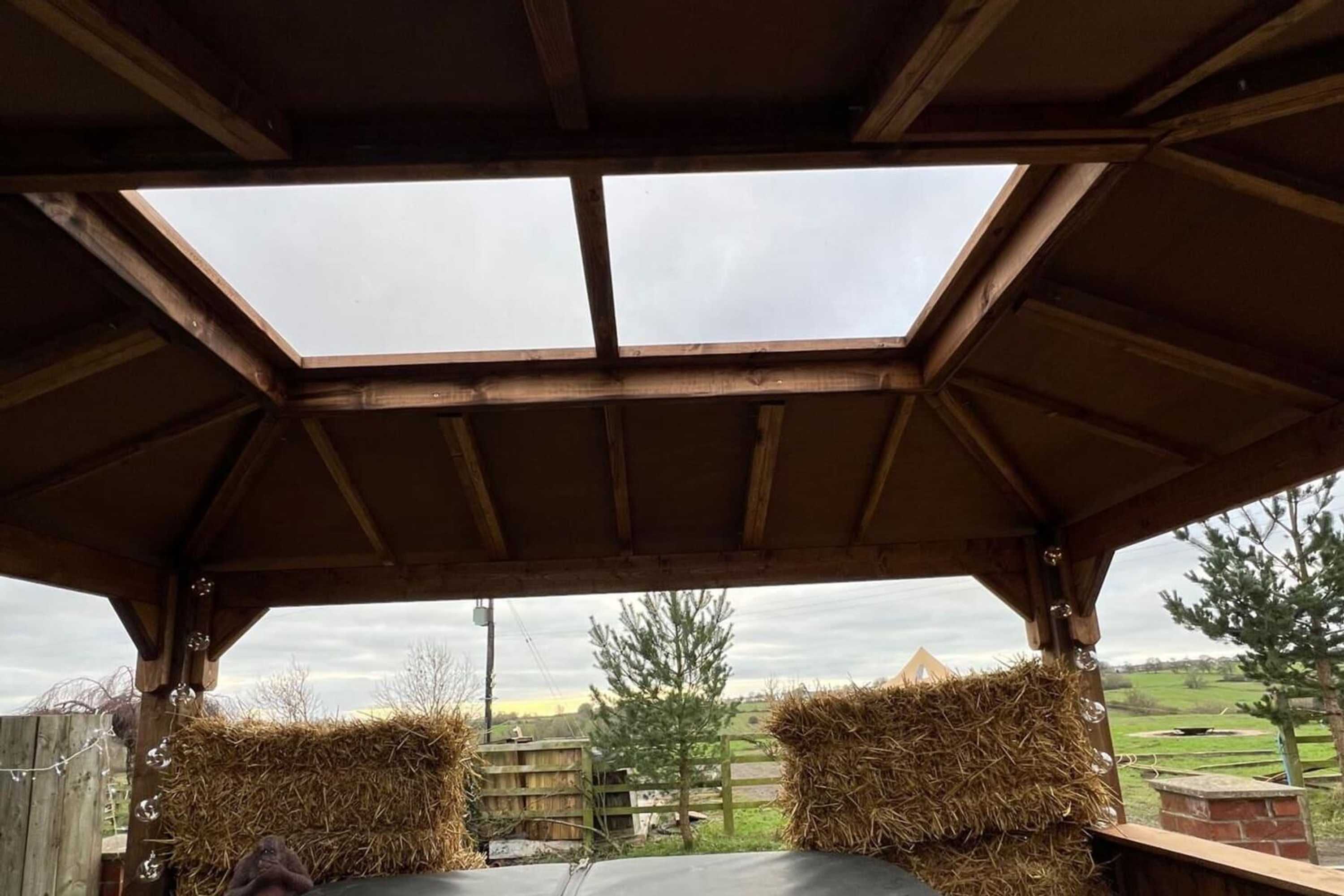 Gift card for Starshinezzz - Large Farmhouse County Durham