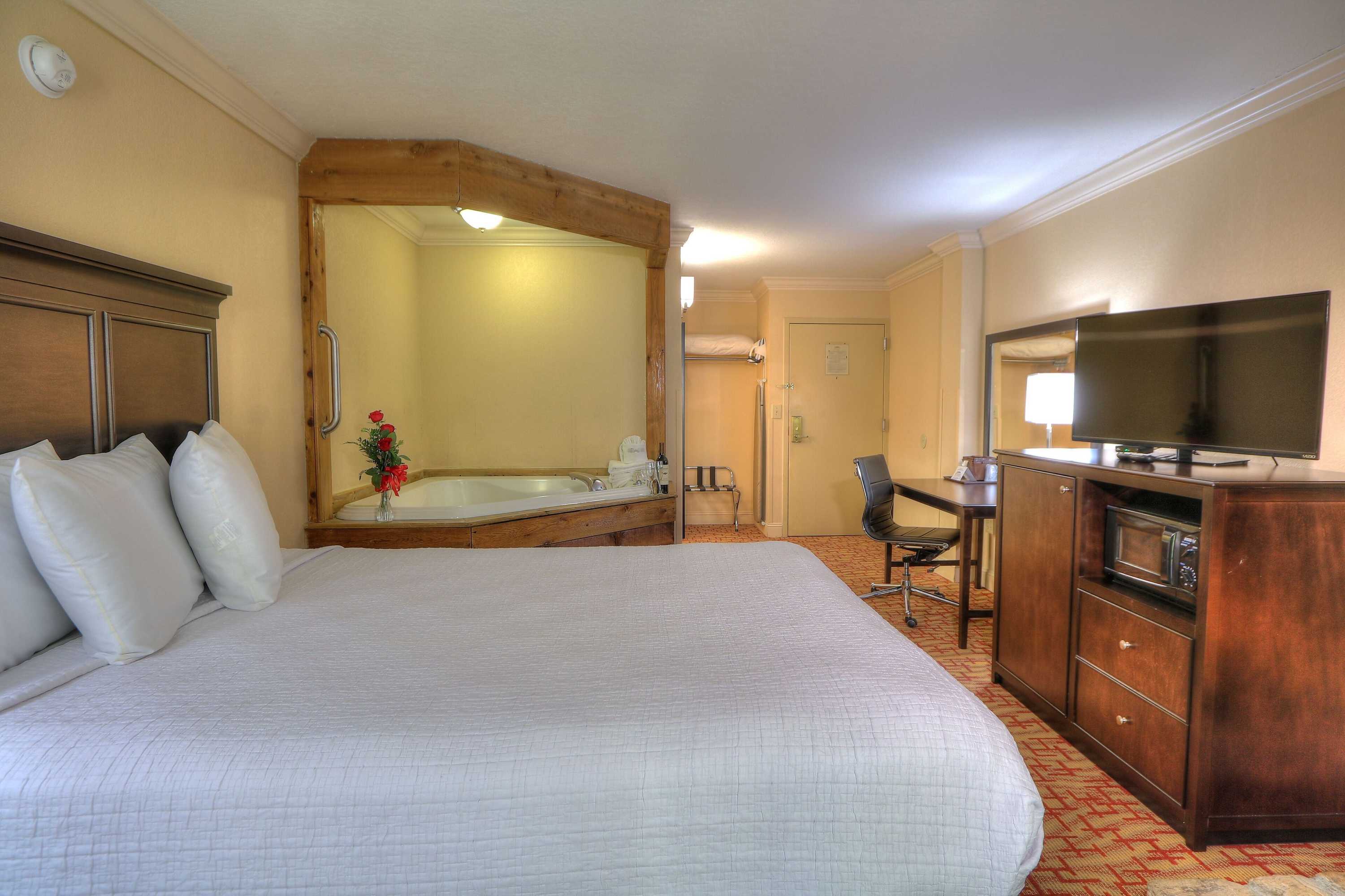 Gift card for Edgewater Hotel - Gatlinburg Gift card for Edgewater Hotel - Gatlinburg