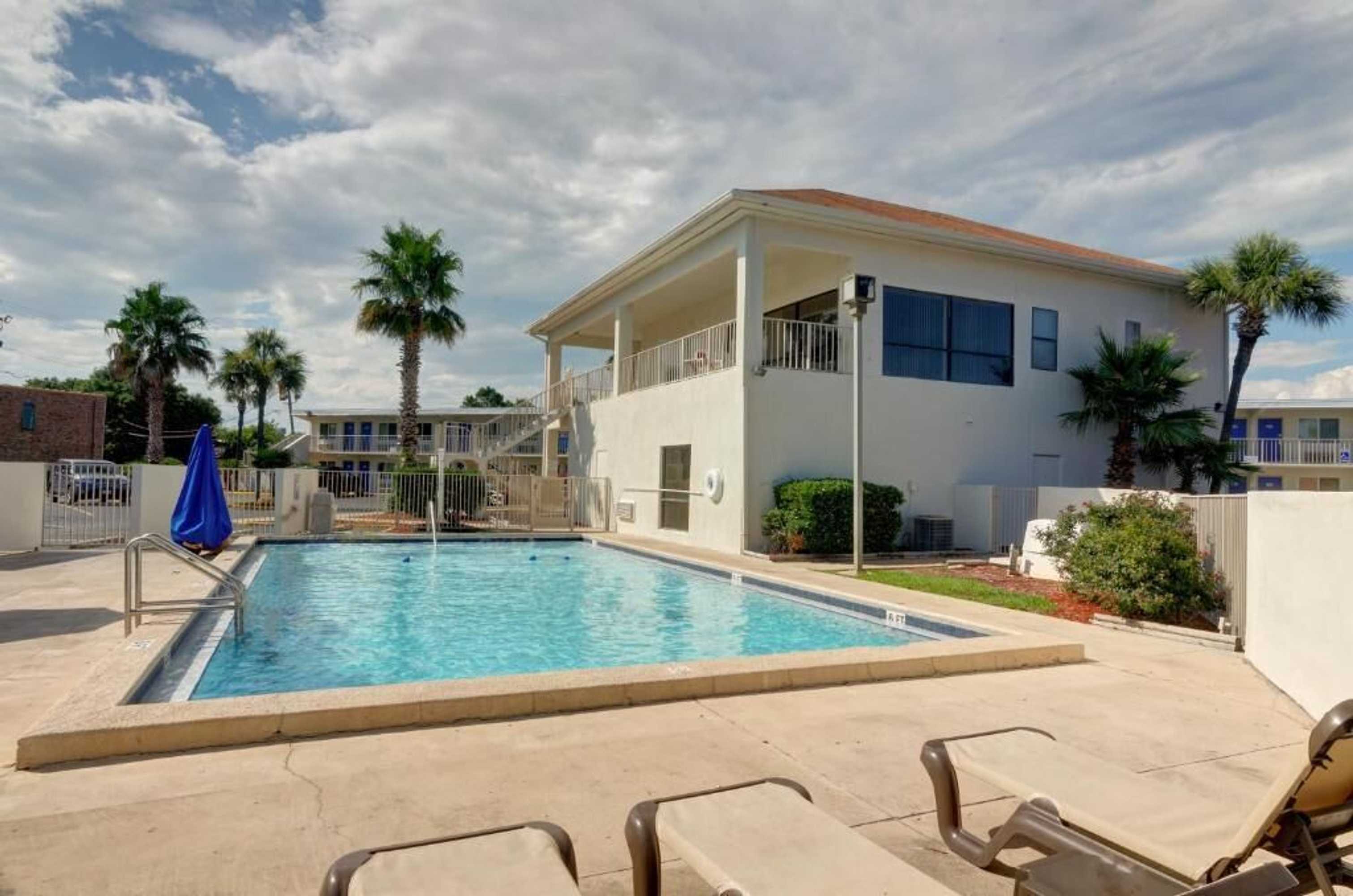 Gift card for Motel 6 Destin, FL