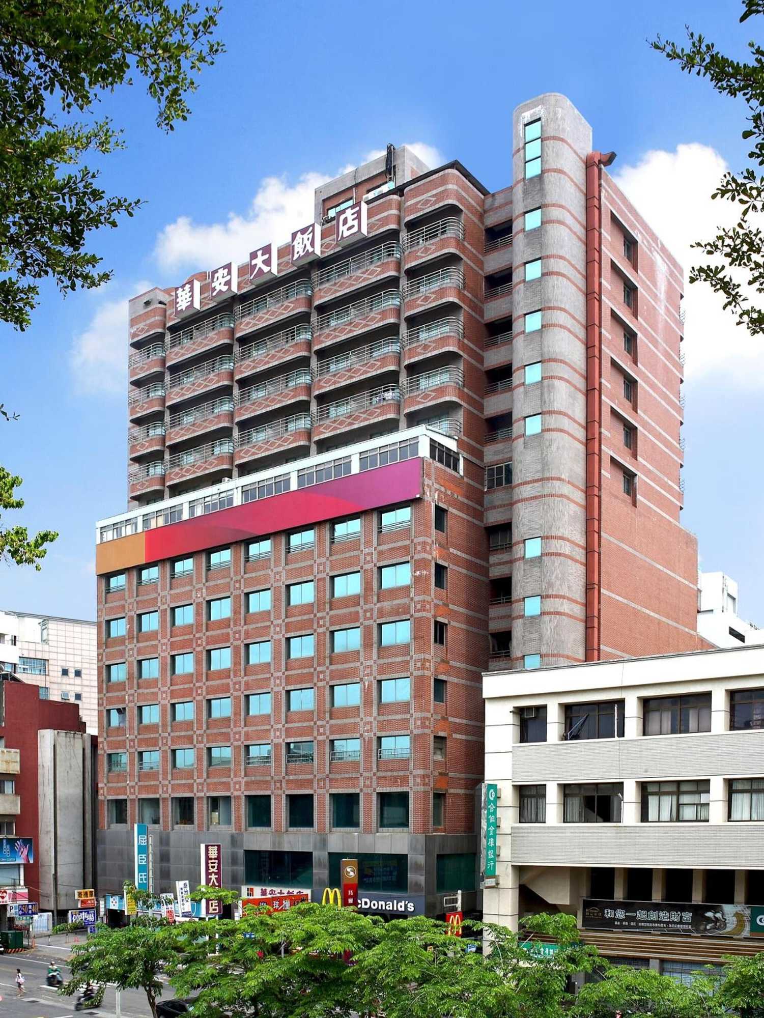 Gift card for Metro Hotel - Howard Group Gift card for Metro Hotel - Howard Group