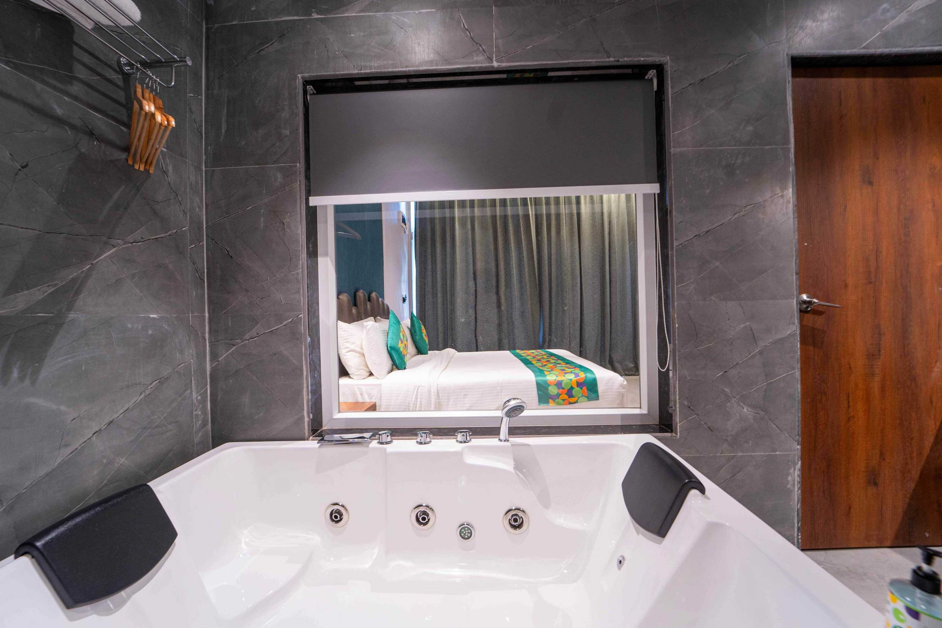 Gift card for Treebo Winter Town Venna Lake