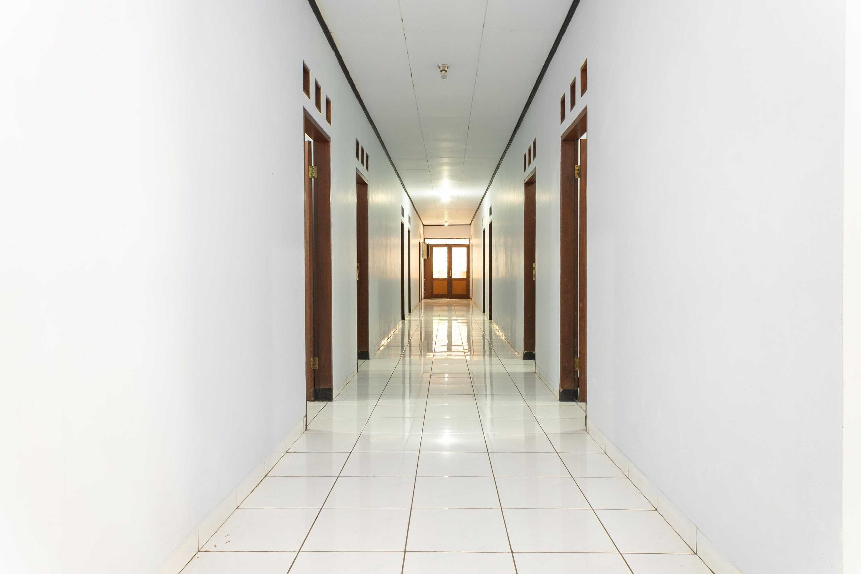 Gift card for Reddoorz @ Hotel Damanaka Pangalengan Gift card for Reddoorz @ Hotel Damanaka Pangalengan