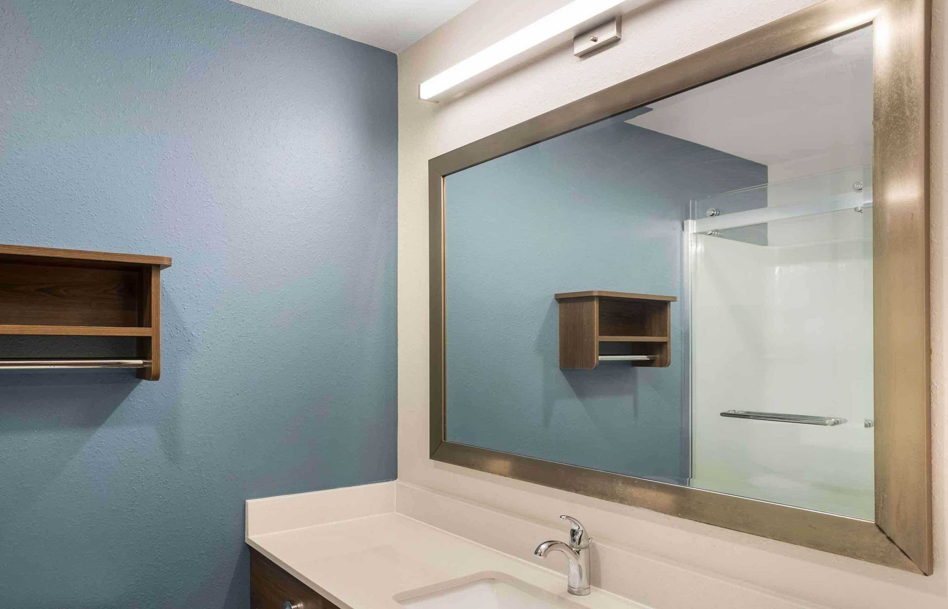 Gift card for Extended Stay America Suites - Philadelphia - Plymouth Meeting - West Gift card for Extended Stay America Suites - Philadelphia - Plymouth Meeting - West