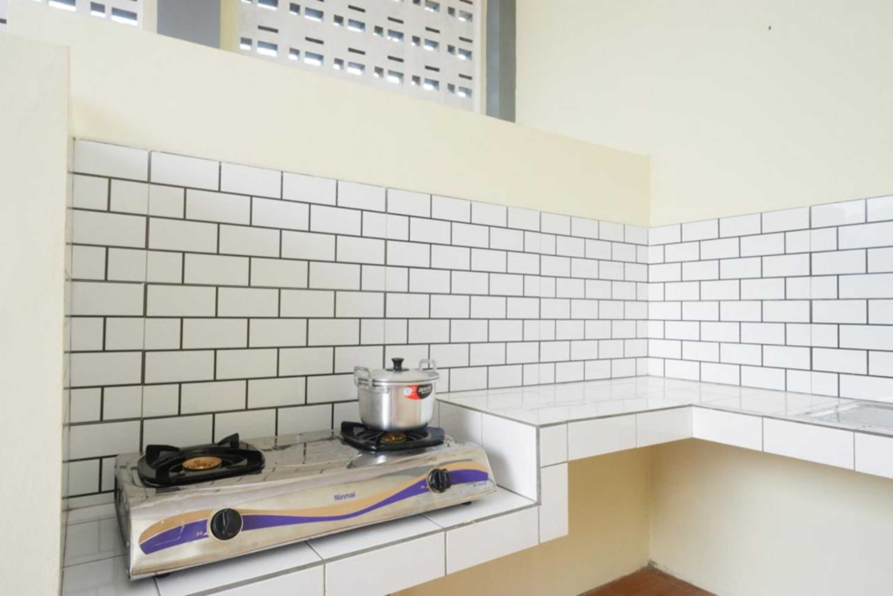 Gift card for Urbanview Hotel Telu Wolu Monjali by Reddoorz