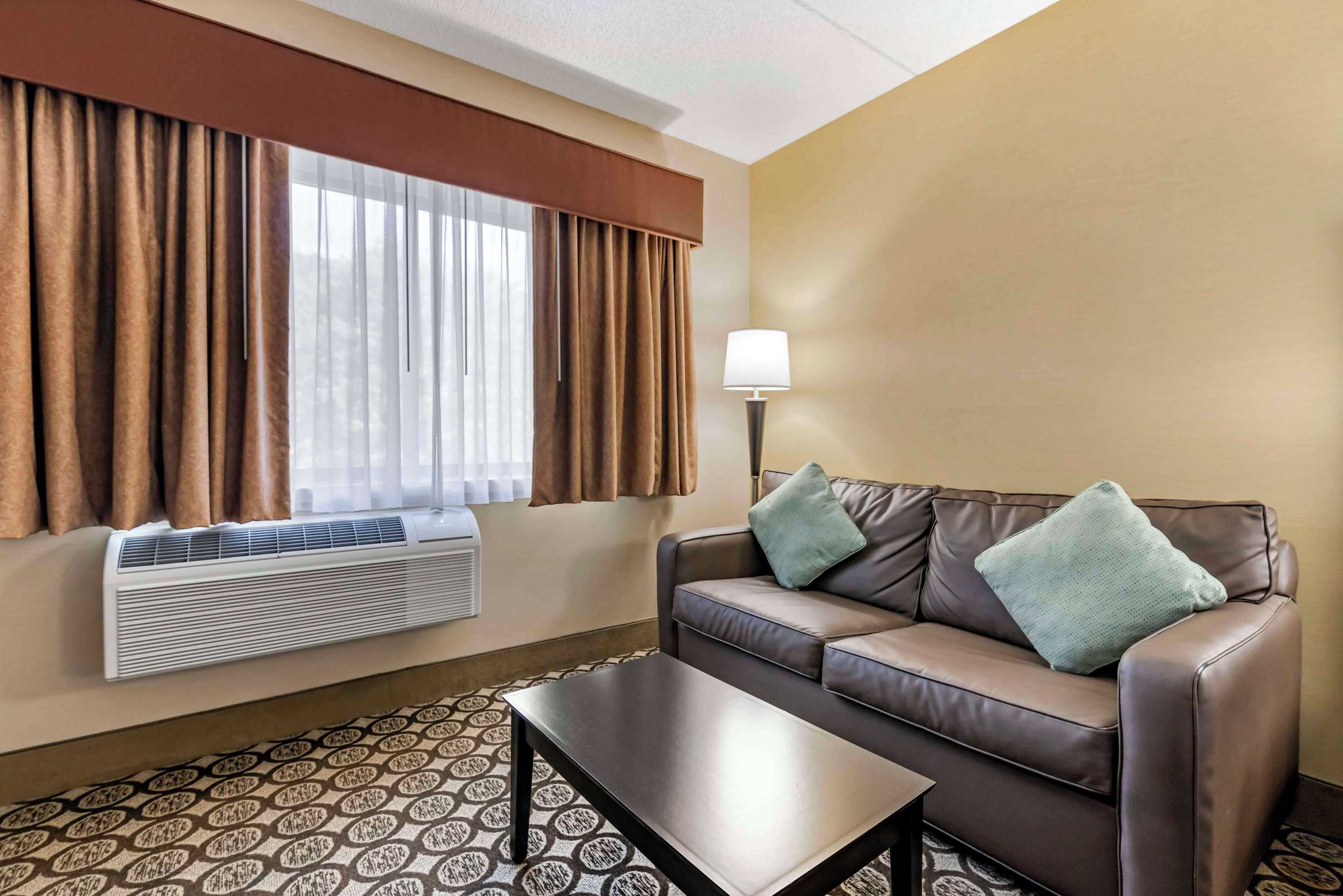 Gift card for Best Western Plus Inntowner Madison Gift card for Best Western Plus Inntowner Madison