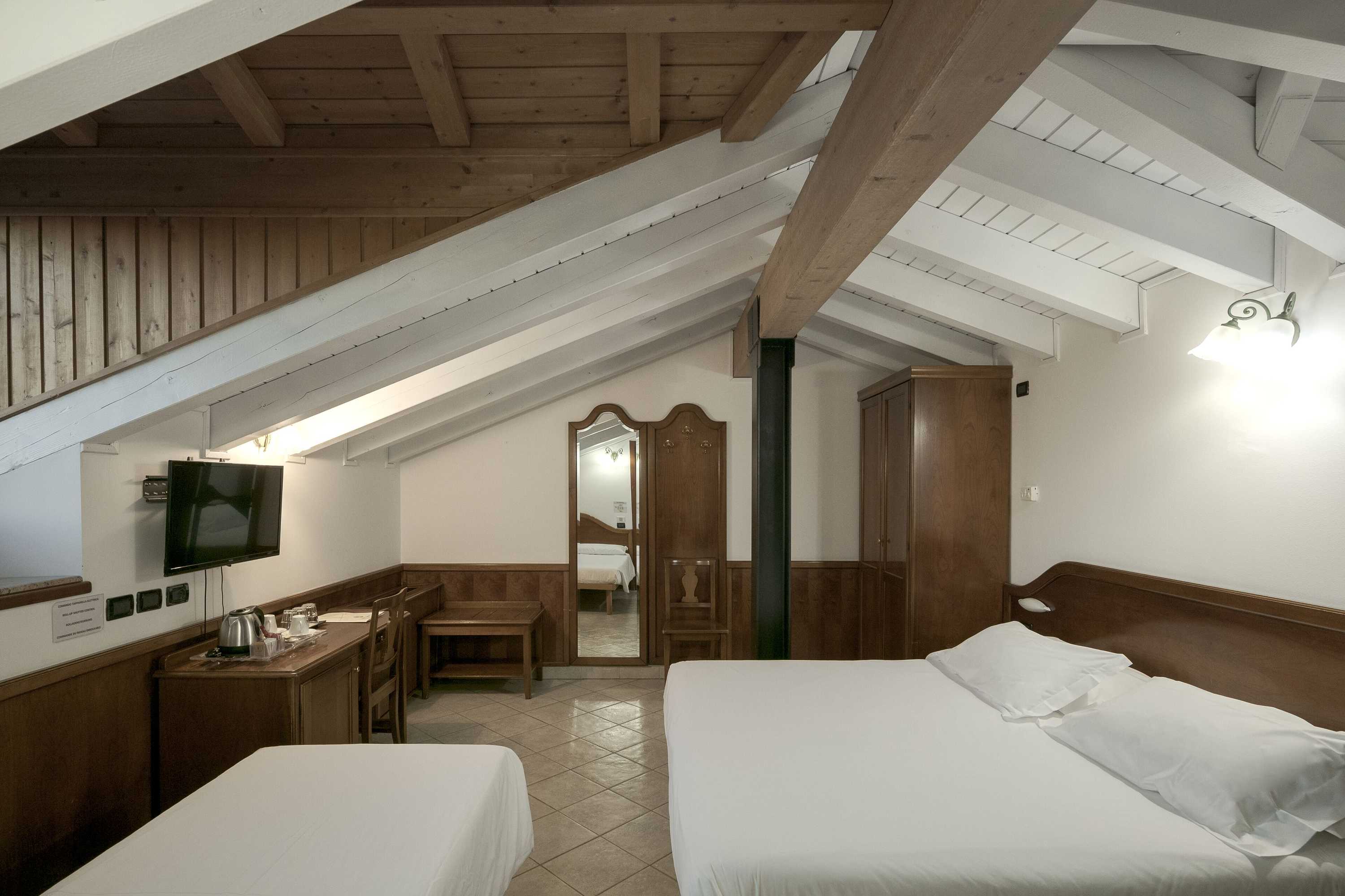 Gift card for Hotel Ungheria Varese 1946