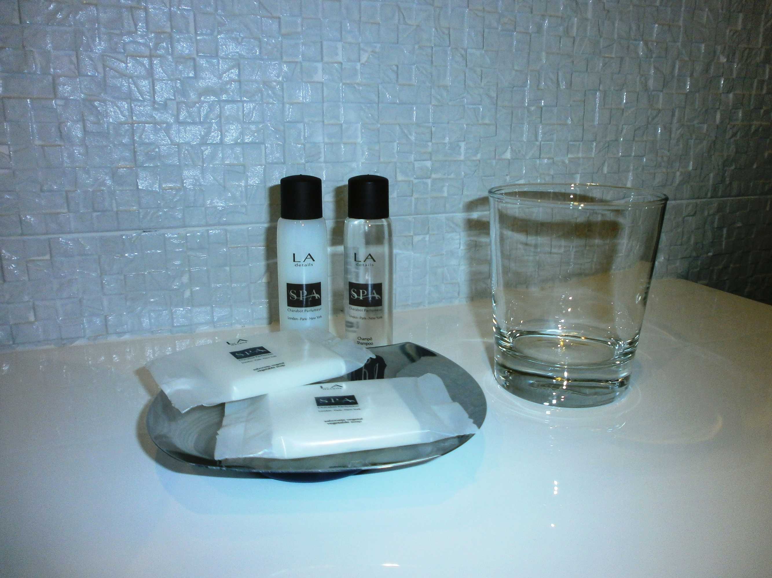 Gift card for Thomar Story