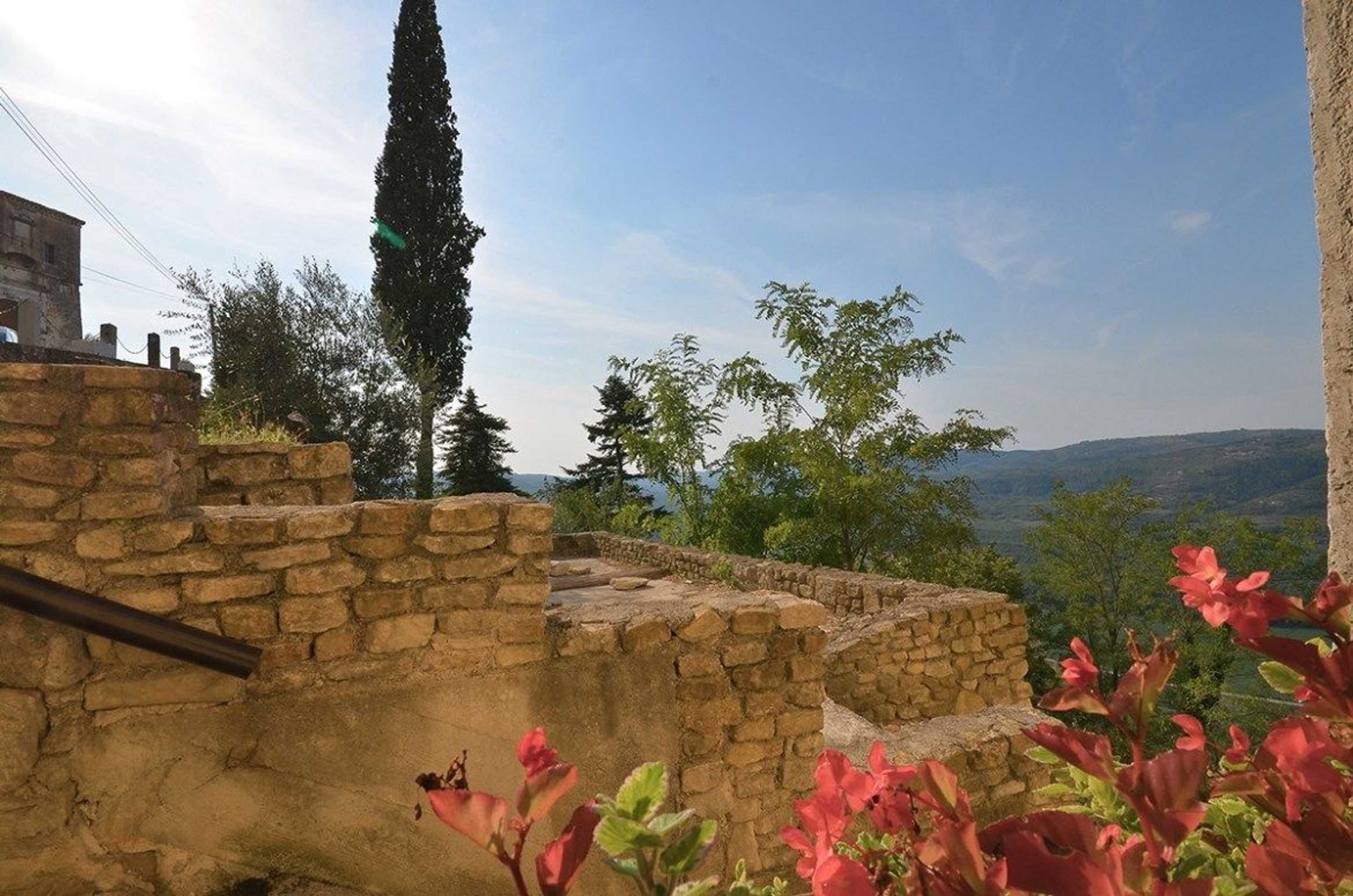 Gift card for Bella Vista Apartments