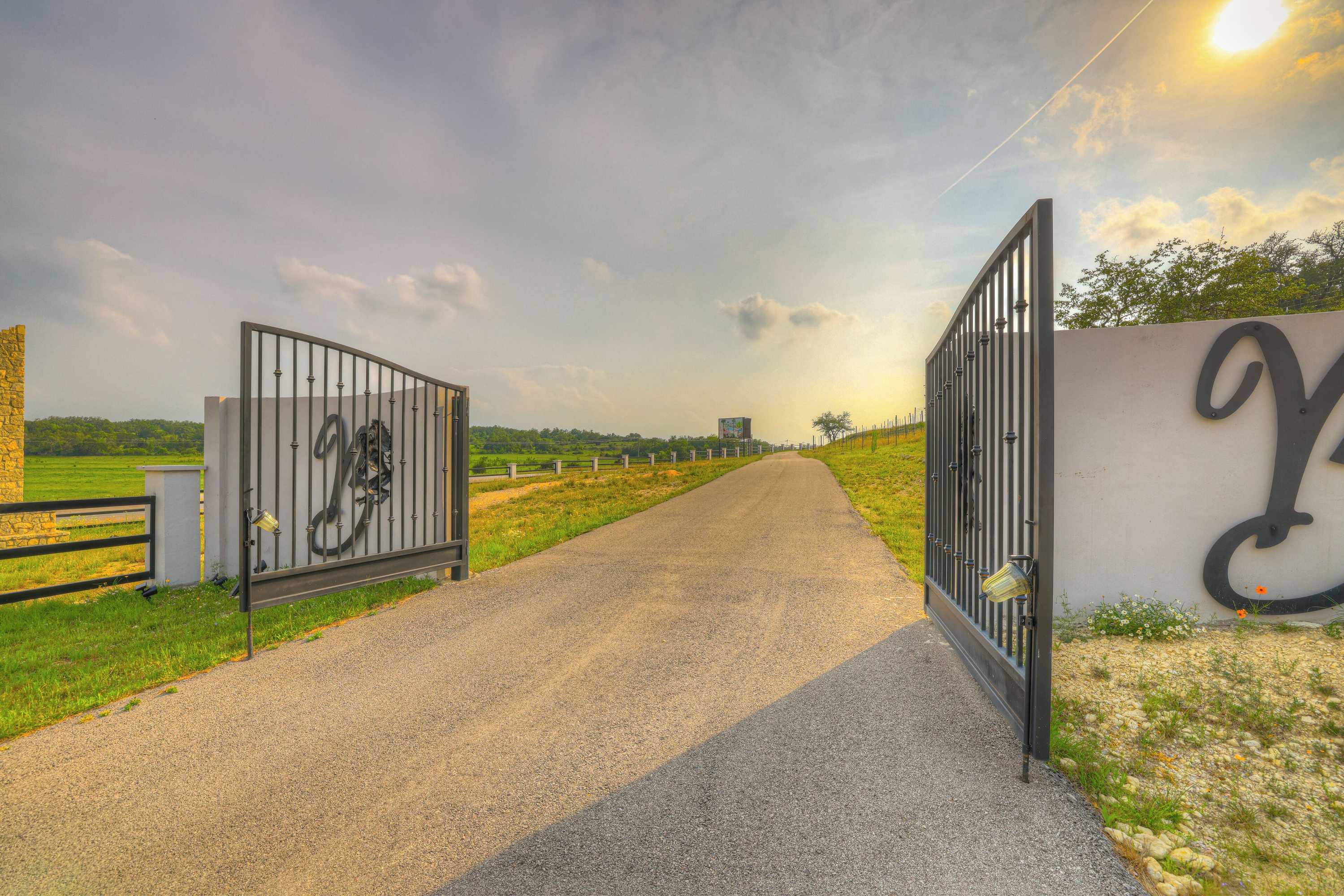 Gift card for The Bentley Hotel - Palm Room - Hill Country View