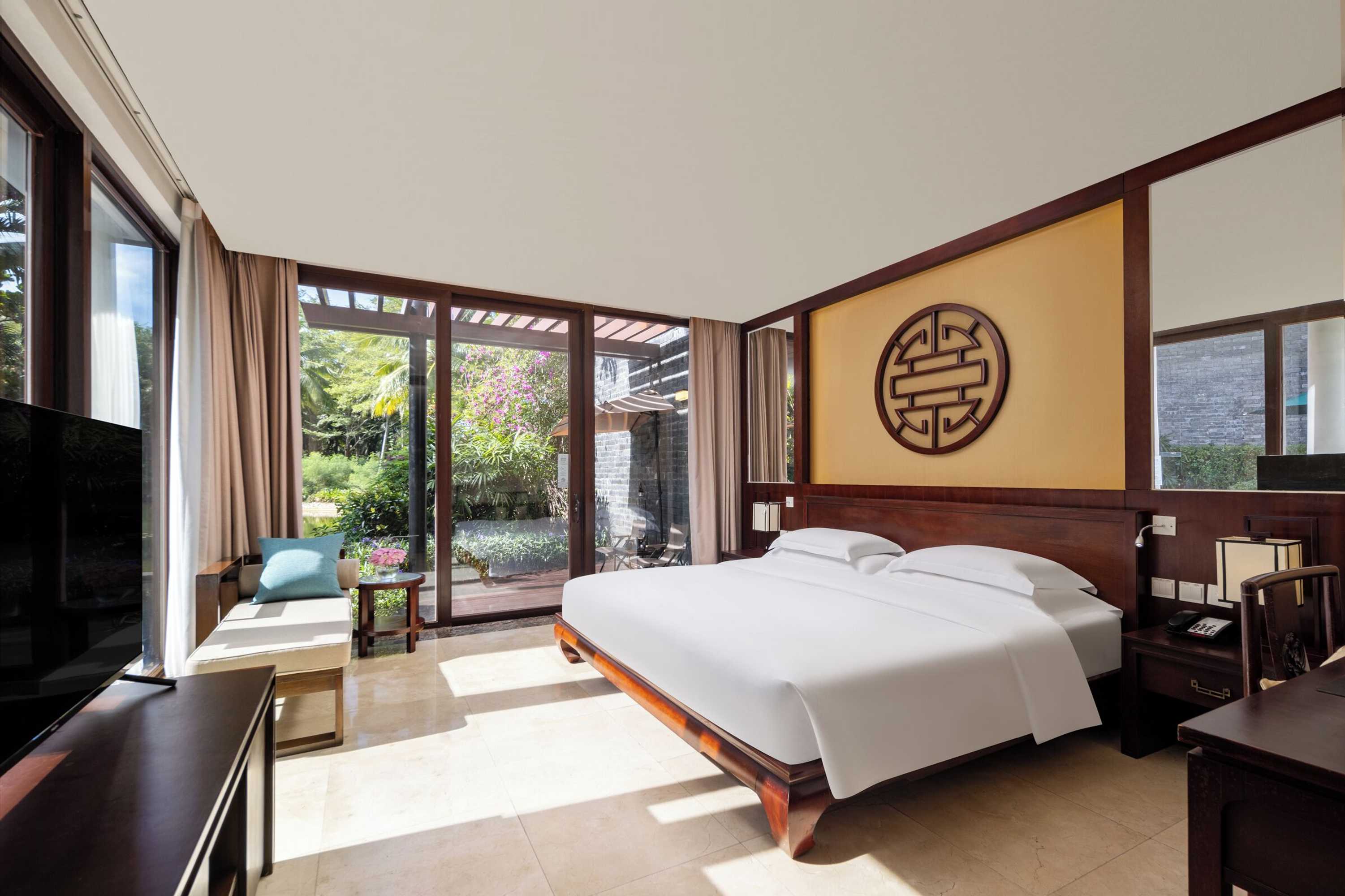 Gift card for Banyan Tree Sanya - Private Beach, Breakfast to 1pm Gift card for Banyan Tree Sanya - Private Beach, Breakfast to 1pm