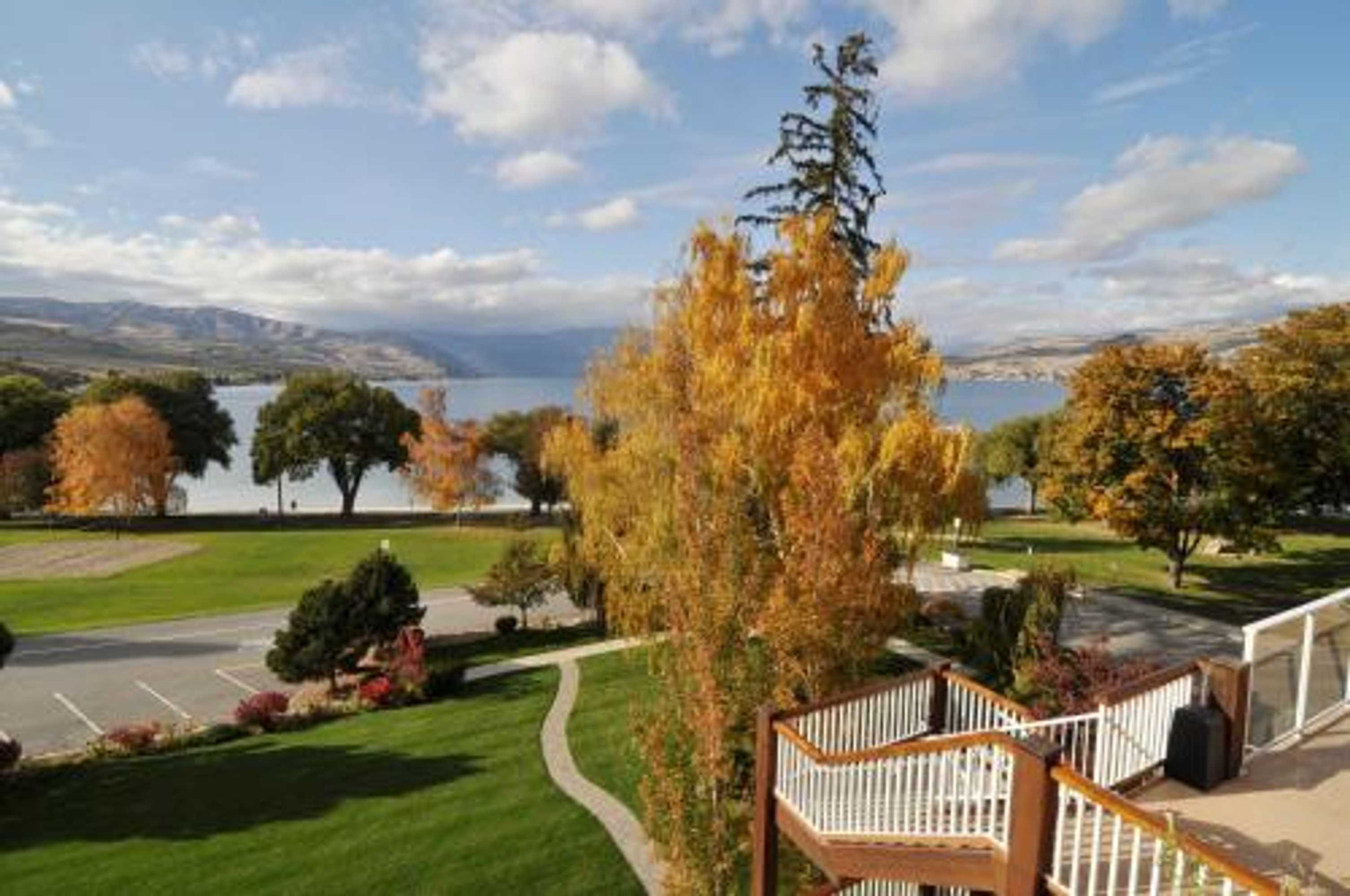 Gift card for Lakeside Lodge And Suites Gift card for Lakeside Lodge And Suites