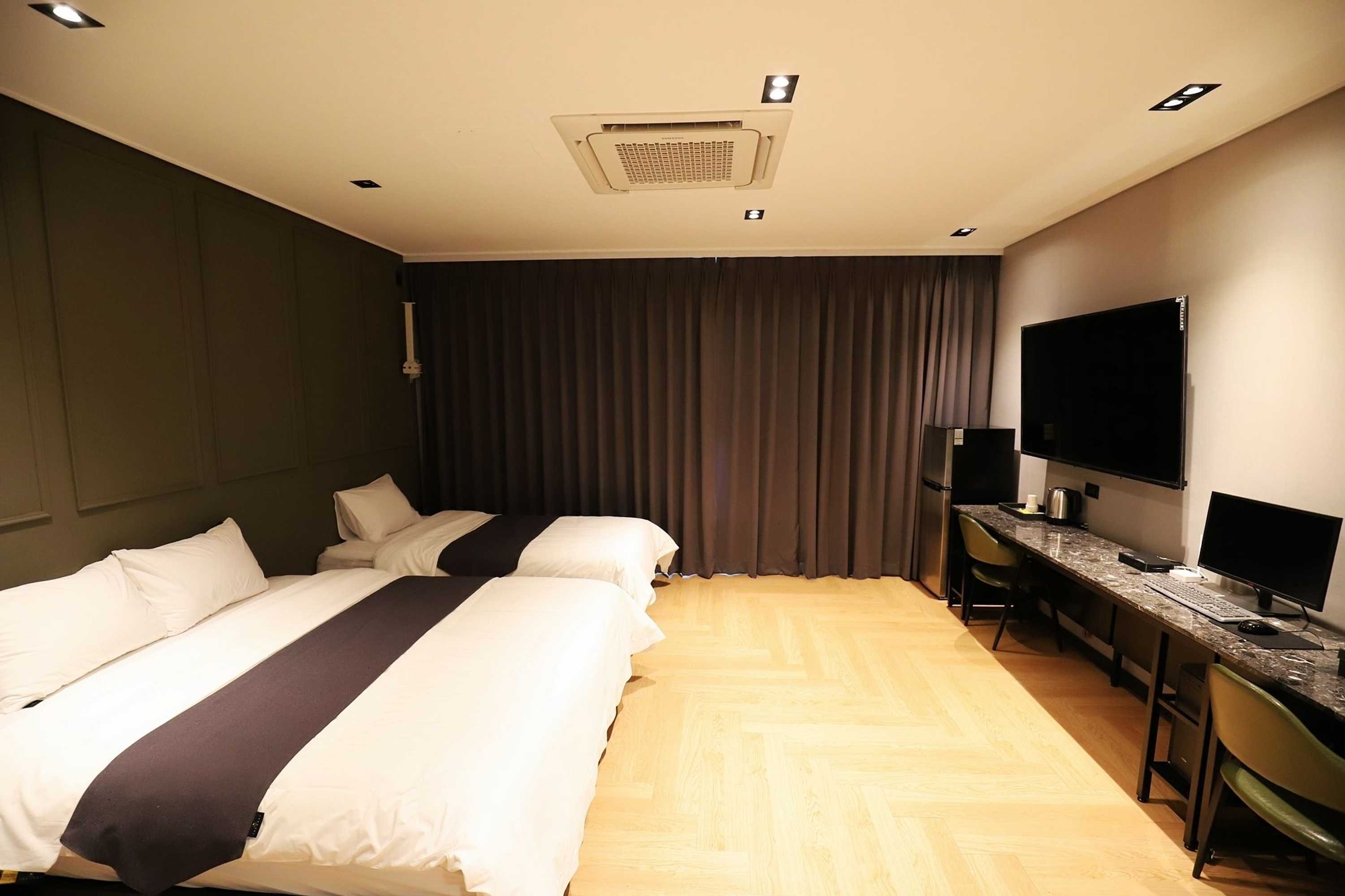 Gift card for Dongducheon Hotel The Gray Gift card for Dongducheon Hotel The Gray
