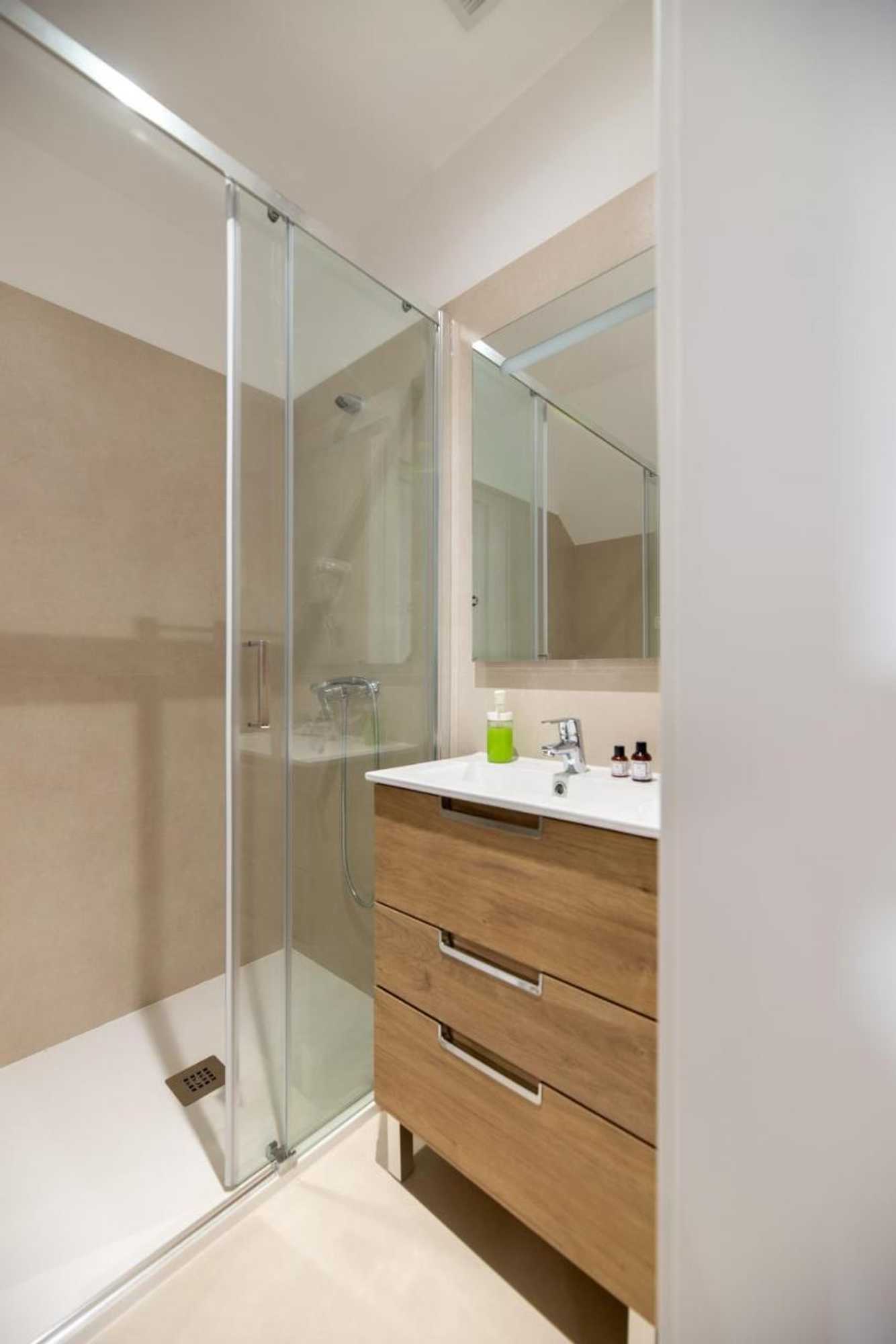 Gift card for 9 Quartos Alojamento