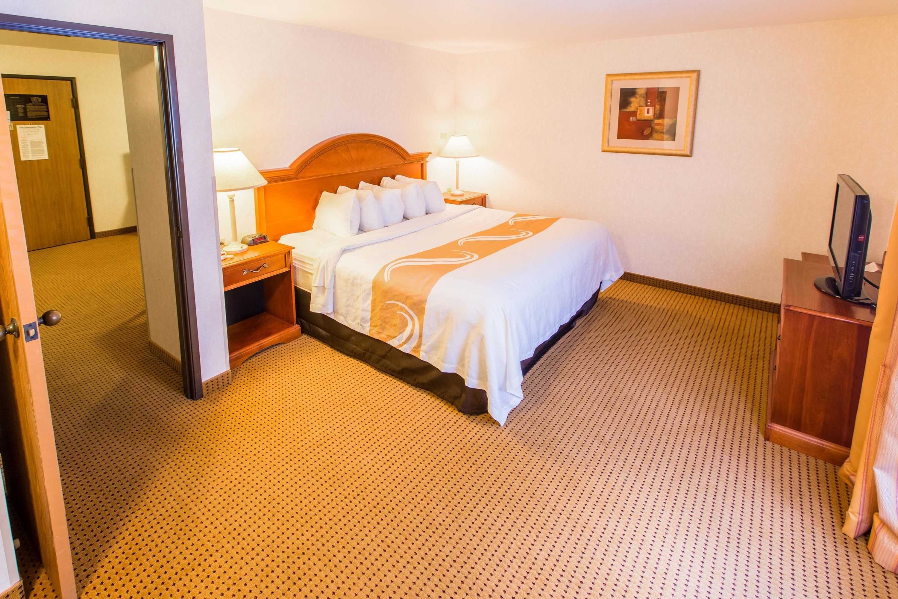 Gift card for Quality Inn & Suites University Gift card for Quality Inn & Suites University