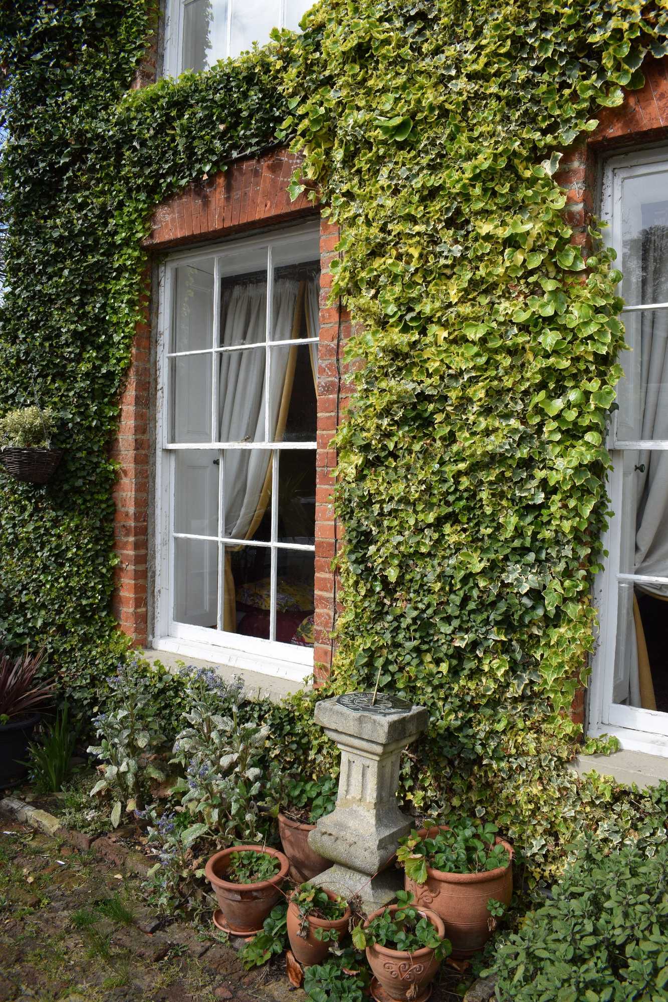 Gift card for Harmondsworth Hall Guest House Heathrow Gift card for Harmondsworth Hall Guest House Heathrow