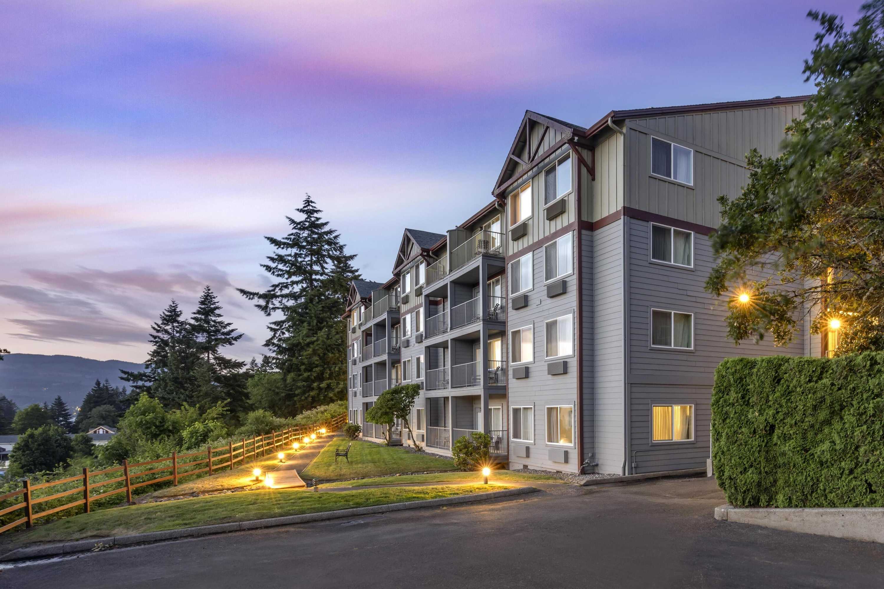 Gift card for Best Western Plus Columbia River Inn