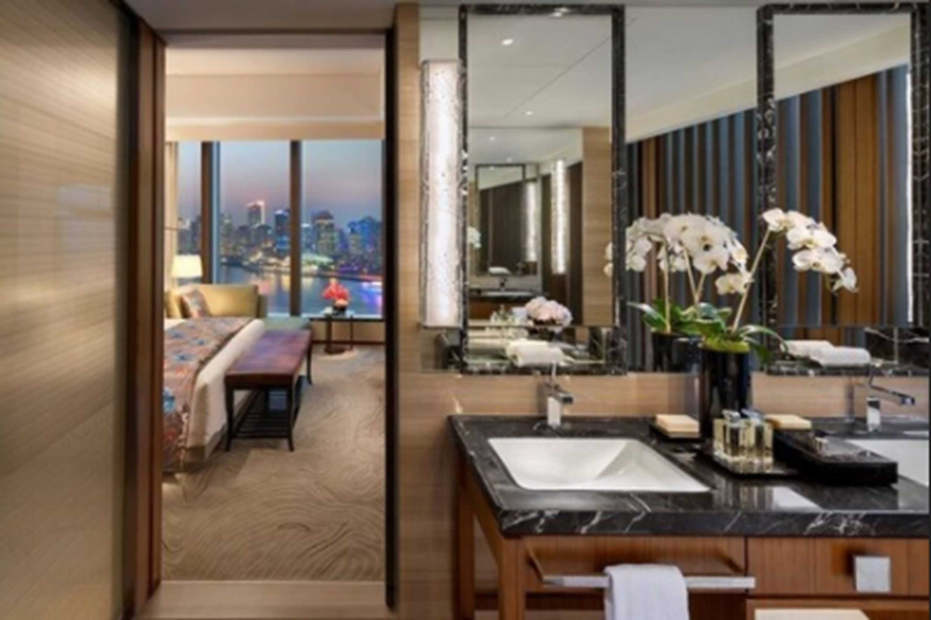 Gift card for Mandarin Oriental Pudong, Shanghai Gift card for Mandarin Oriental Pudong, Shanghai