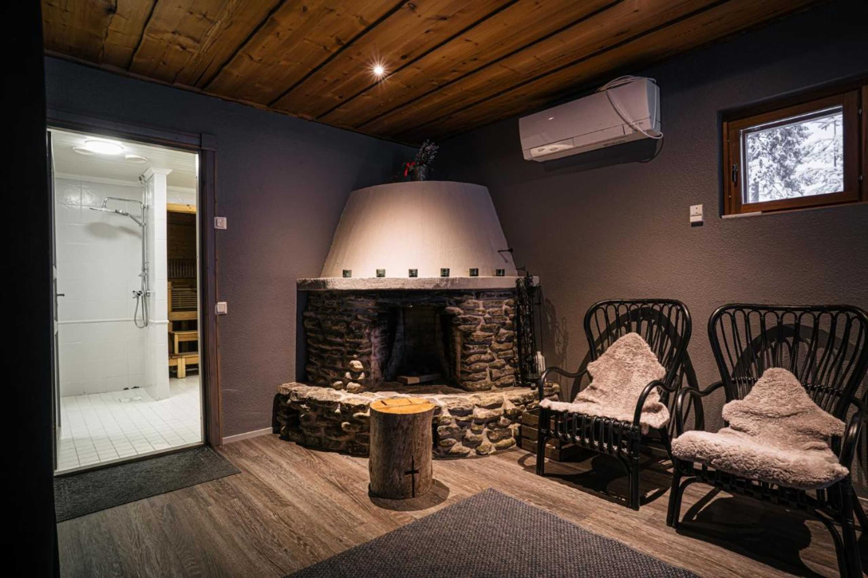 Gift card for Levi Black Apartments