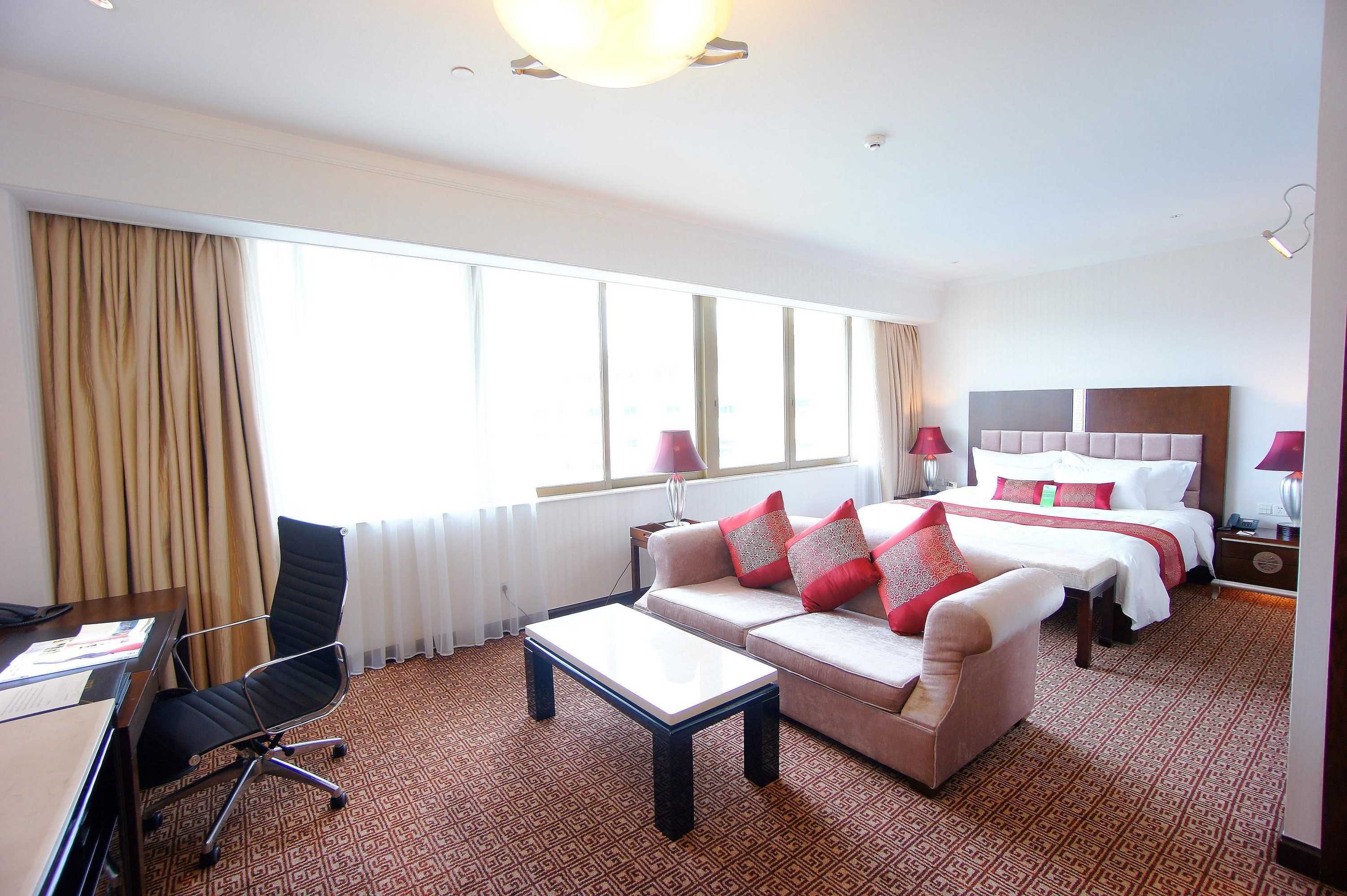 Gift card for Dong Fang Hotel Guangzhou - Free Shuttle Bus to Canton Fair Complex & Overseas Buyer Registration Services Gift card for Dong Fang Hotel Guangzhou - Free Shuttle Bus to Canton Fair Complex & Overseas Buyer Registration Services