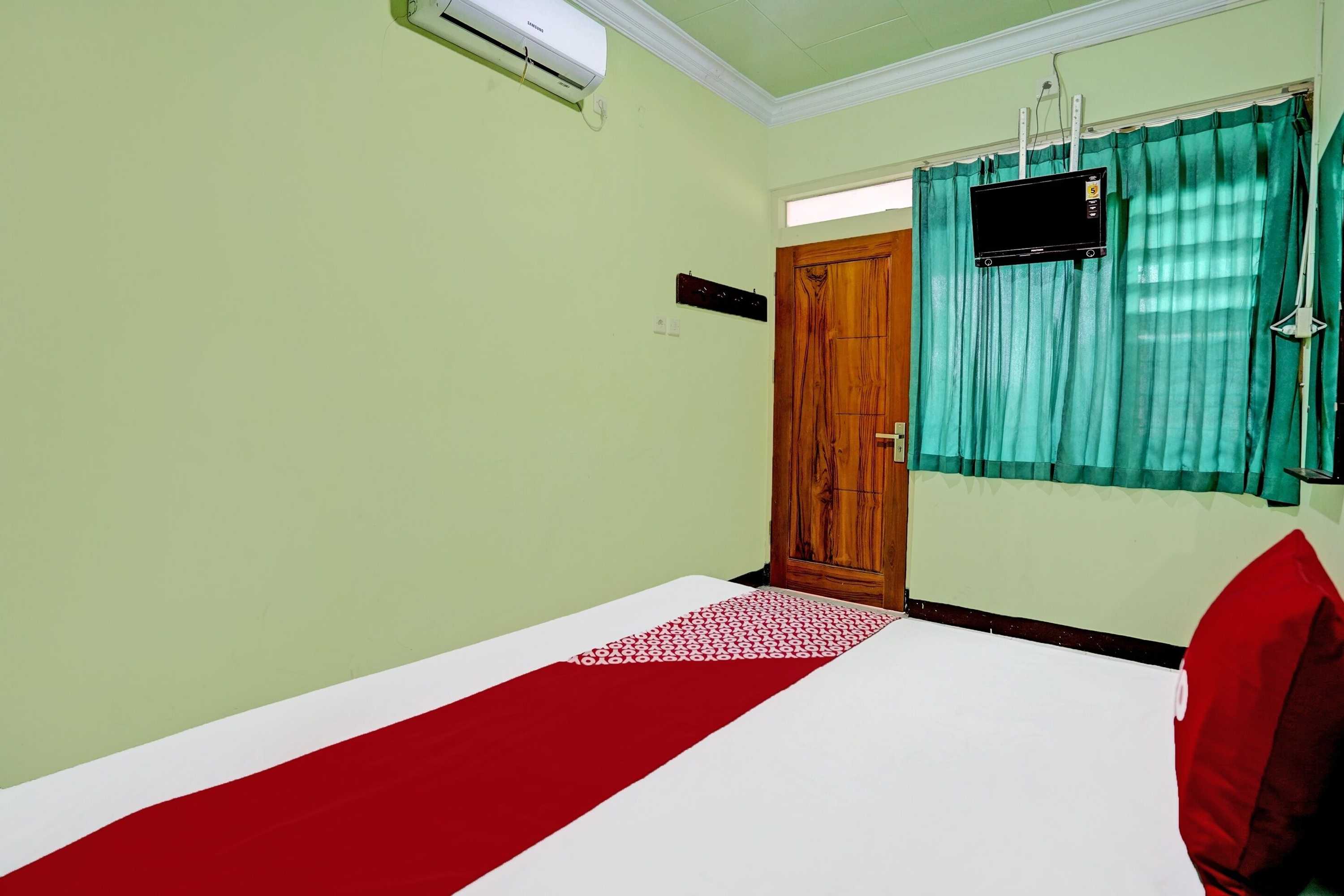 Gift card for Oyo 2708 Hotel Kemuning Syariah Gift card for Oyo 2708 Hotel Kemuning Syariah