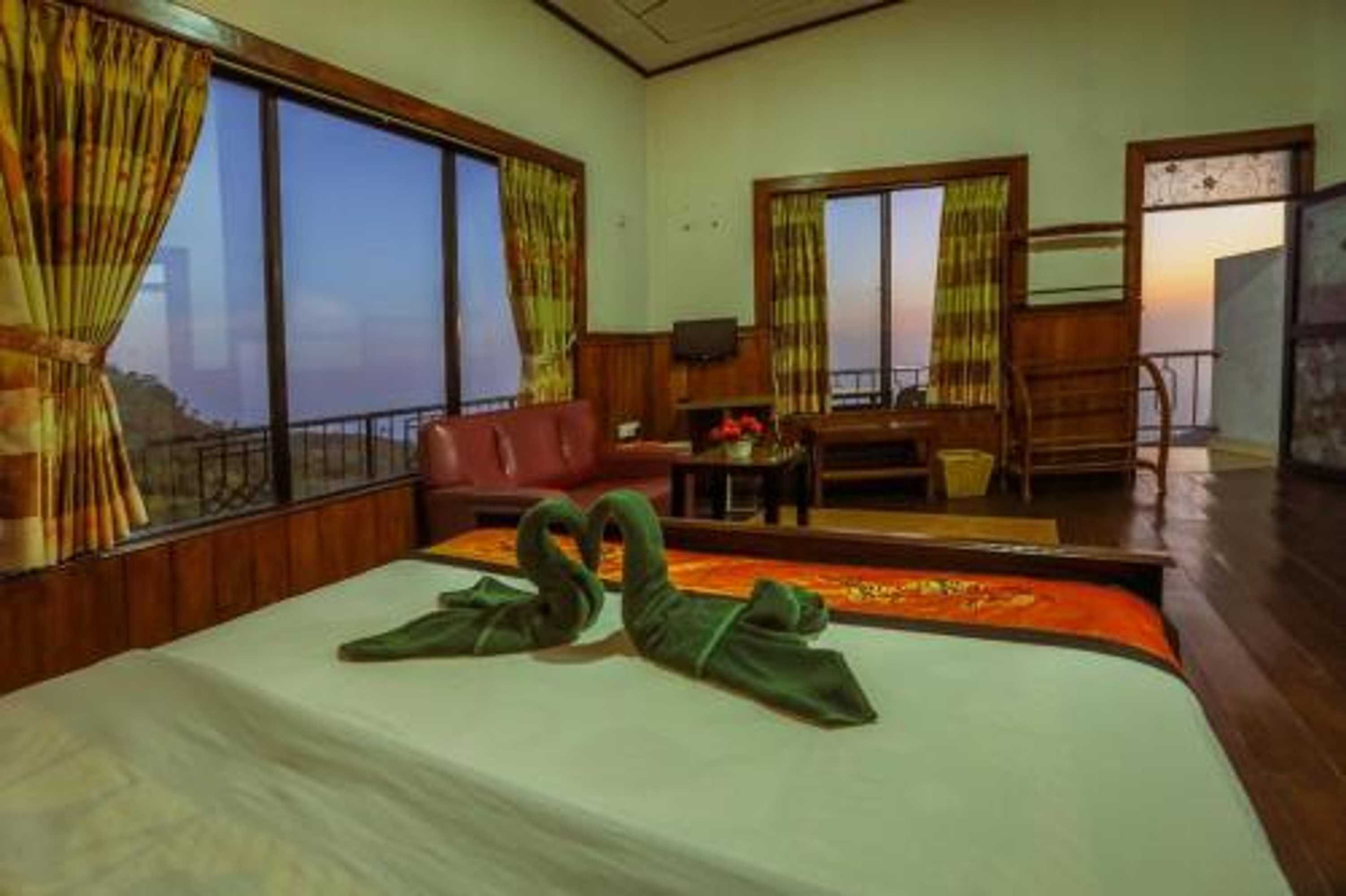 Gift card for Srilak View Holiday Inn Gift card for Srilak View Holiday Inn