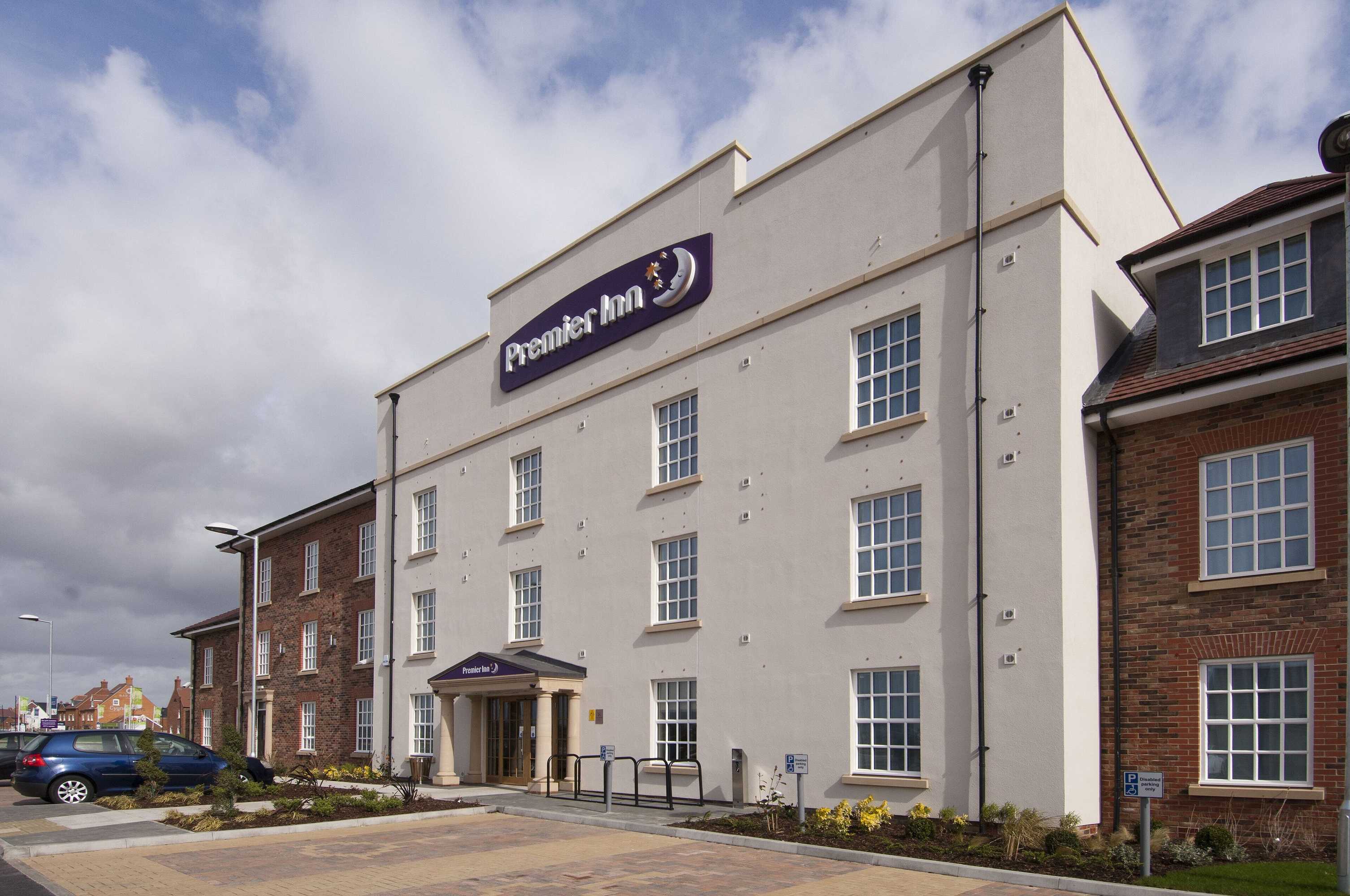 Gift card for Premier Inn Bedford South (a421)