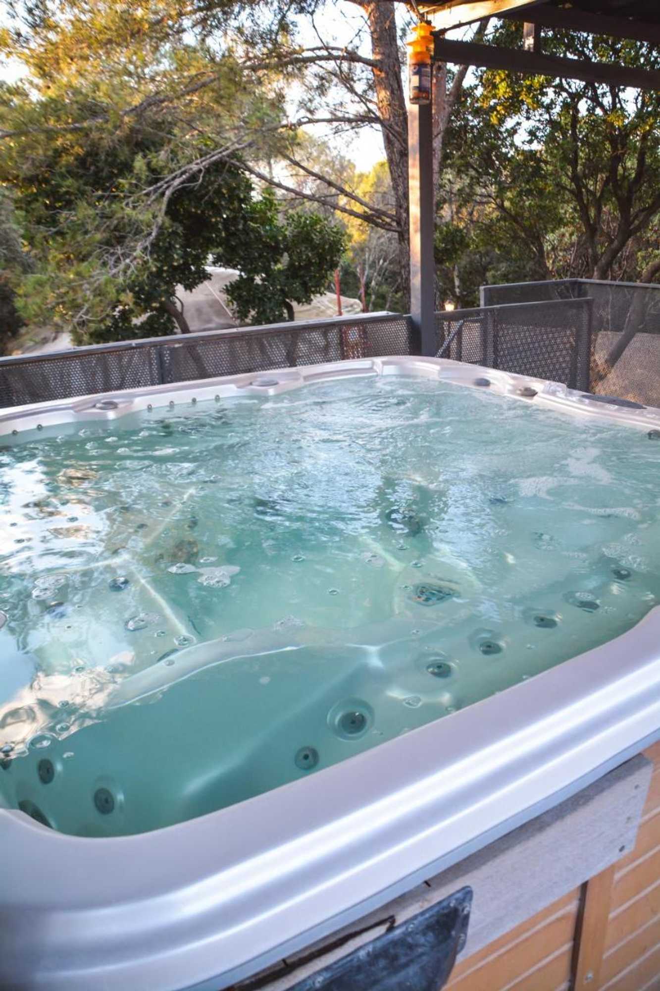 Gift card for La Yourte de Nîmes, Spa , Jacuzzi Chalet Logement Insolite