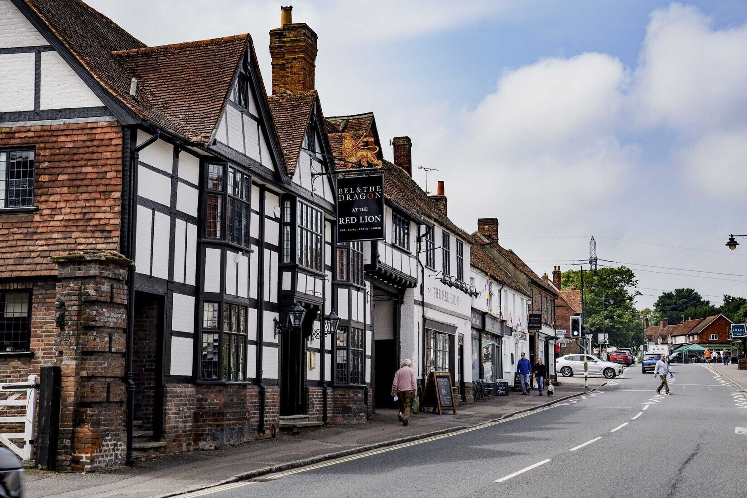 Gift card for Bel And The Dragon at Red Lion Wendover Gift card for Bel And The Dragon at Red Lion Wendover