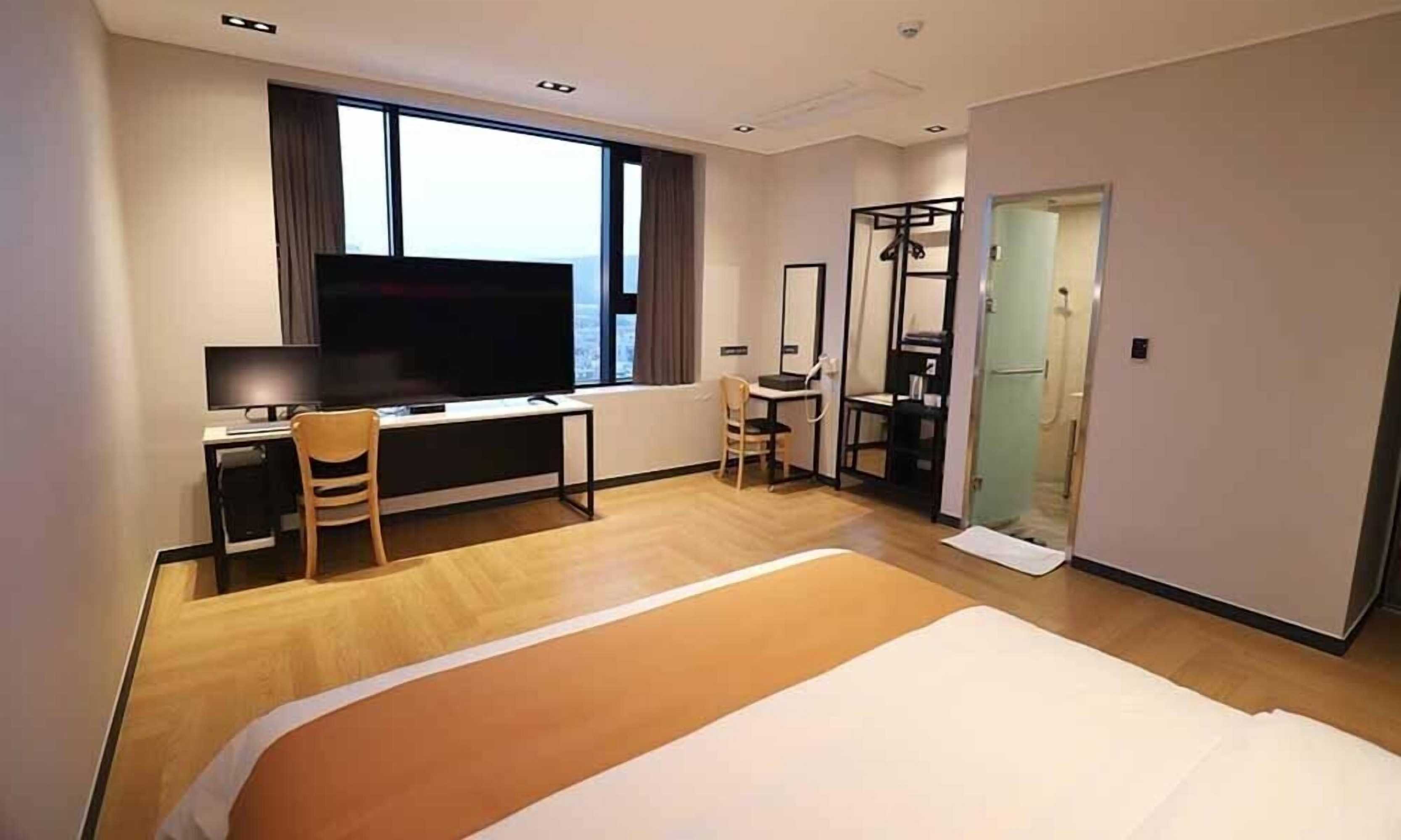 Gift card for Dongducheon Hotel The Gray Gift card for Dongducheon Hotel The Gray