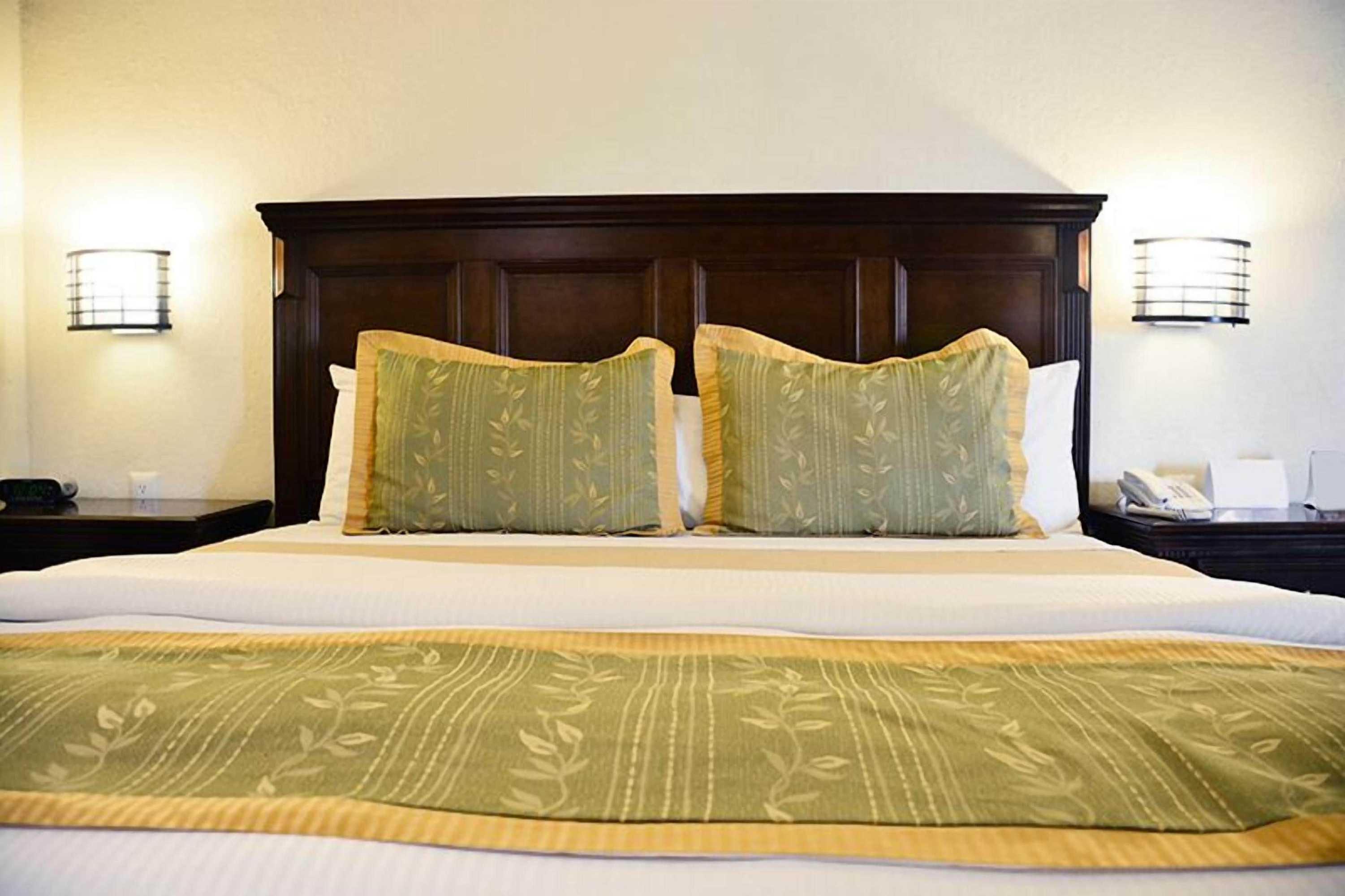 Gift card for Hotel San Carlos Tequisquiapan Gift card for Hotel San Carlos Tequisquiapan