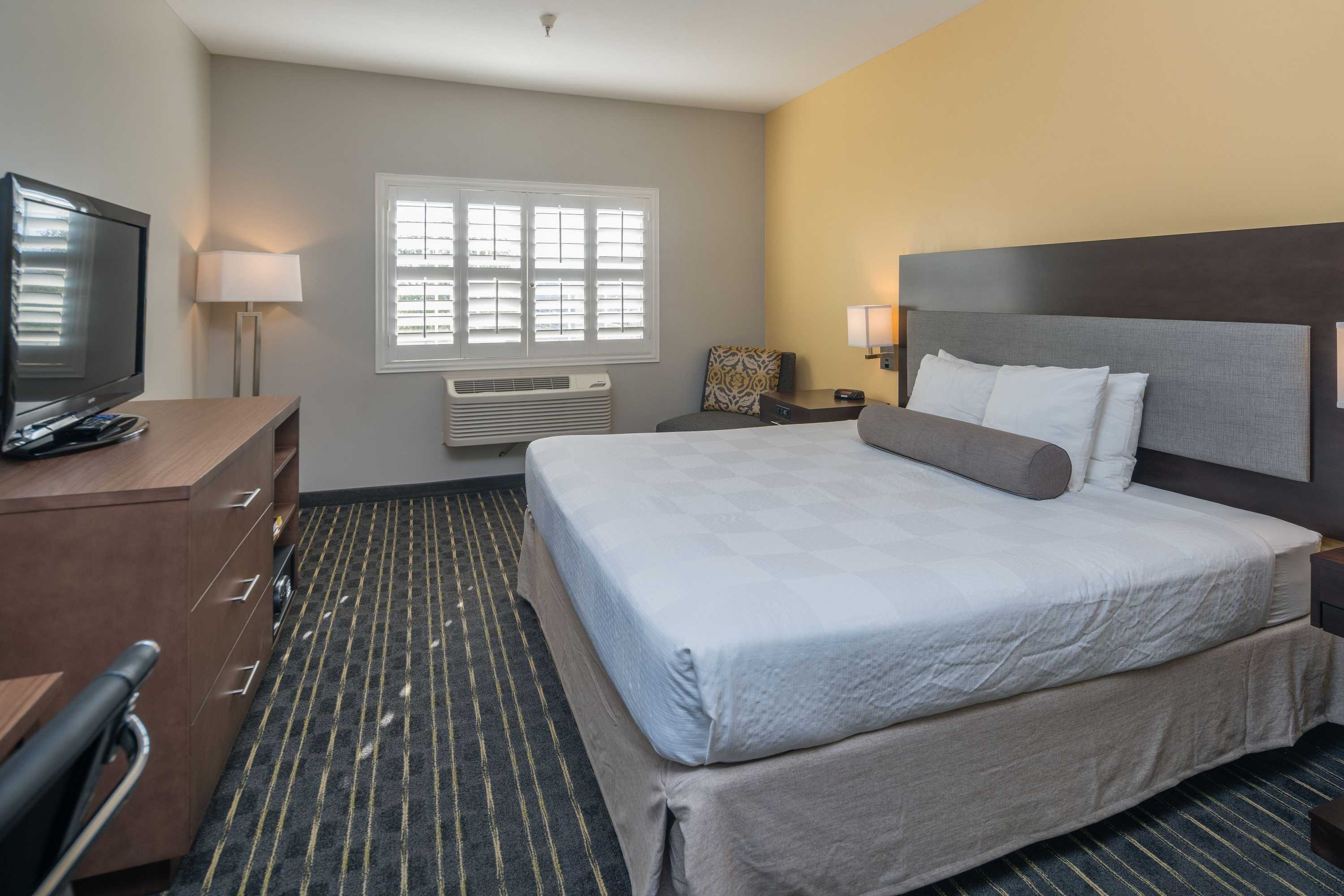 Gift card for Hotel Aura Sfo Airport Free Shuttle Gift card for Hotel Aura Sfo Airport Free Shuttle