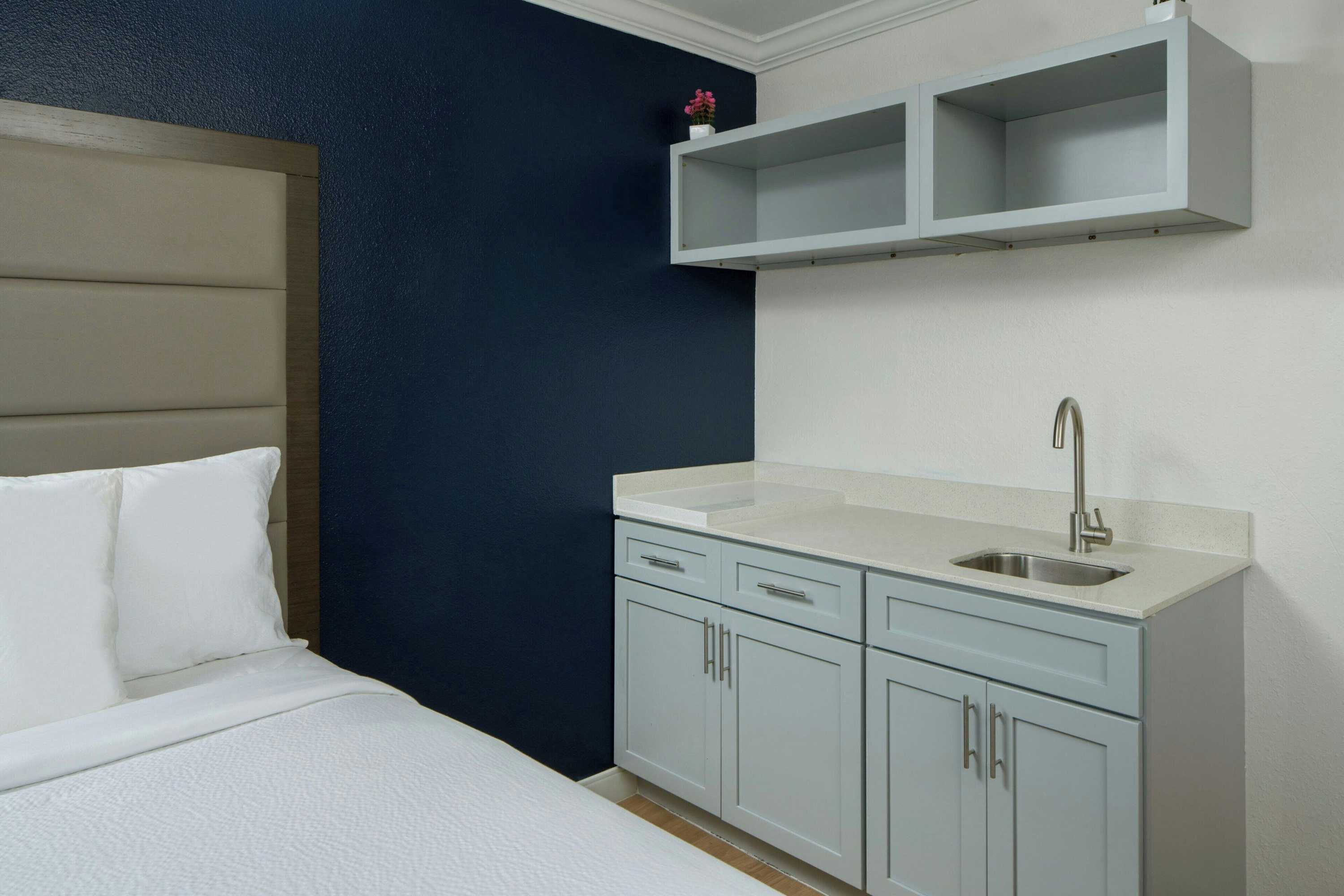 Gift card for City Express by Marriott New Orleans 1-10 Gift card for City Express by Marriott New Orleans 1-10