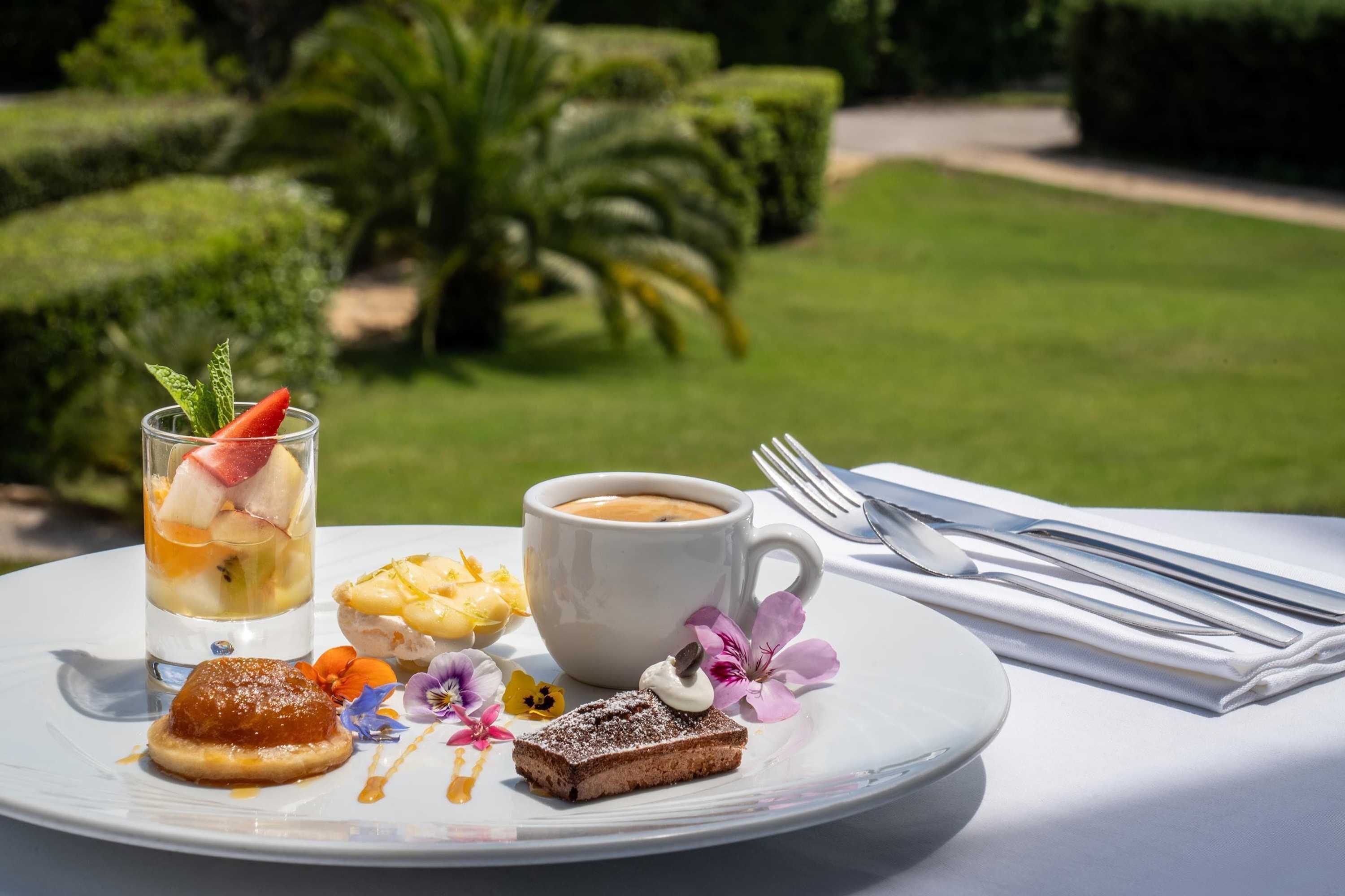 Gift card for Grand Hotel Des Lecques, BW Signature Collection Gift card for Grand Hotel Des Lecques, BW Signature Collection