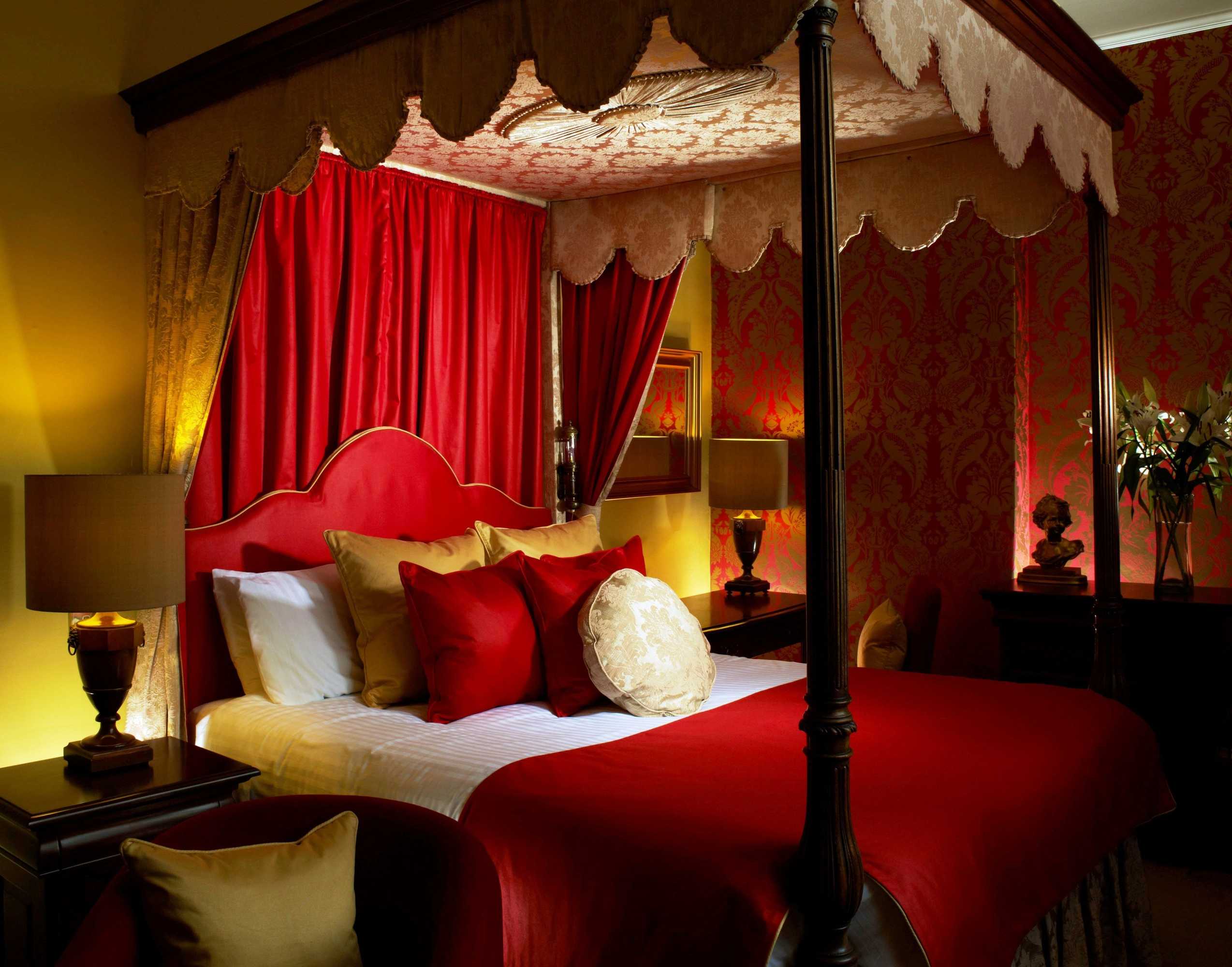 Gift card for The Swan Hotel, Wells, Somerset Gift card for The Swan Hotel, Wells, Somerset